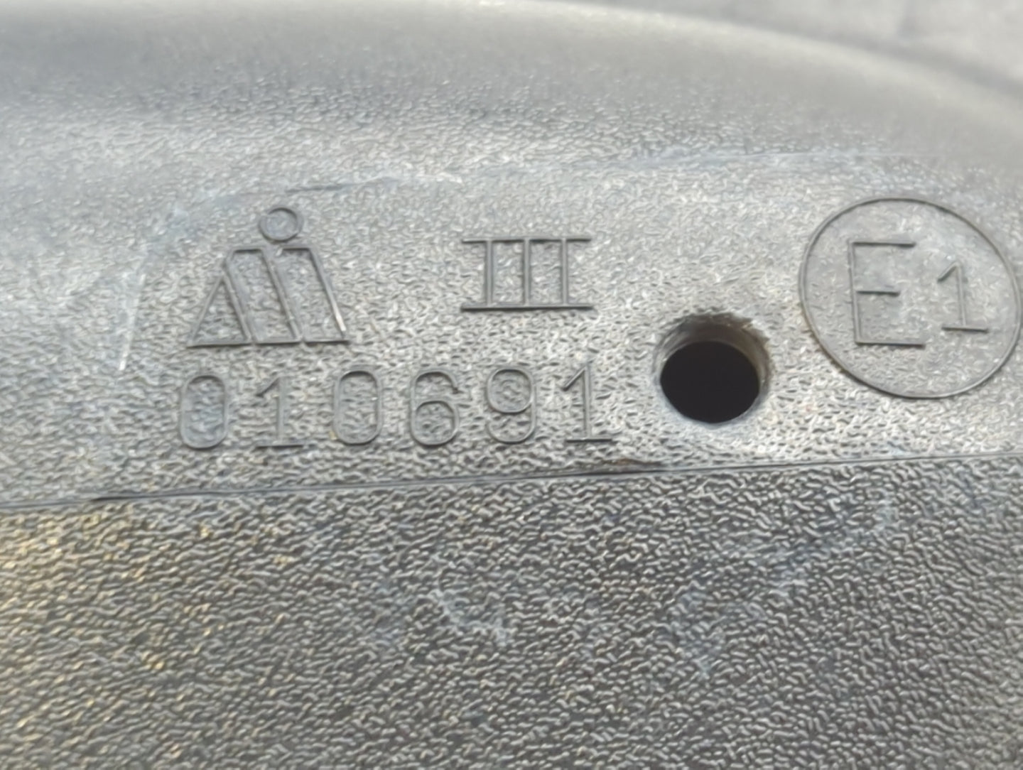 2002-2007 Jeep Liberty Passenger Side View Mirror - Right Door Mirror OEM Used - Oemusedautoparts1.com