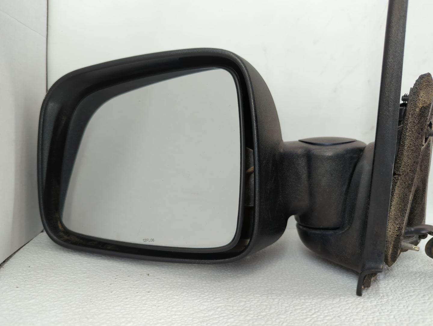 2002-2007 Jeep Liberty Driver Side View Mirror - Left Door Mirror OEM Used - Oemusedautoparts1.com
