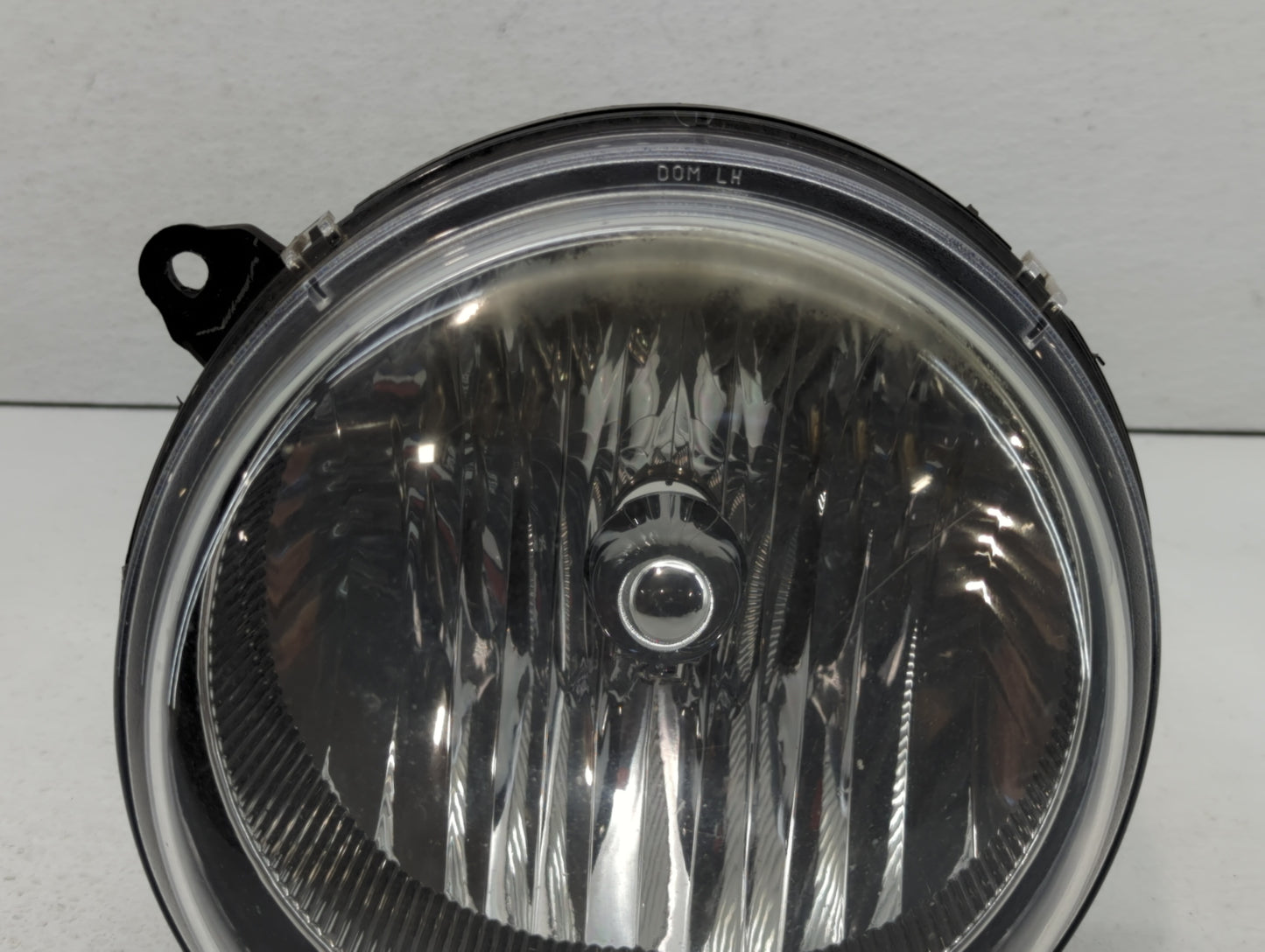 2005-2007 Jeep Liberty Driver Left Oem Head Light Headlight Lamp - Oemusedautoparts1.com