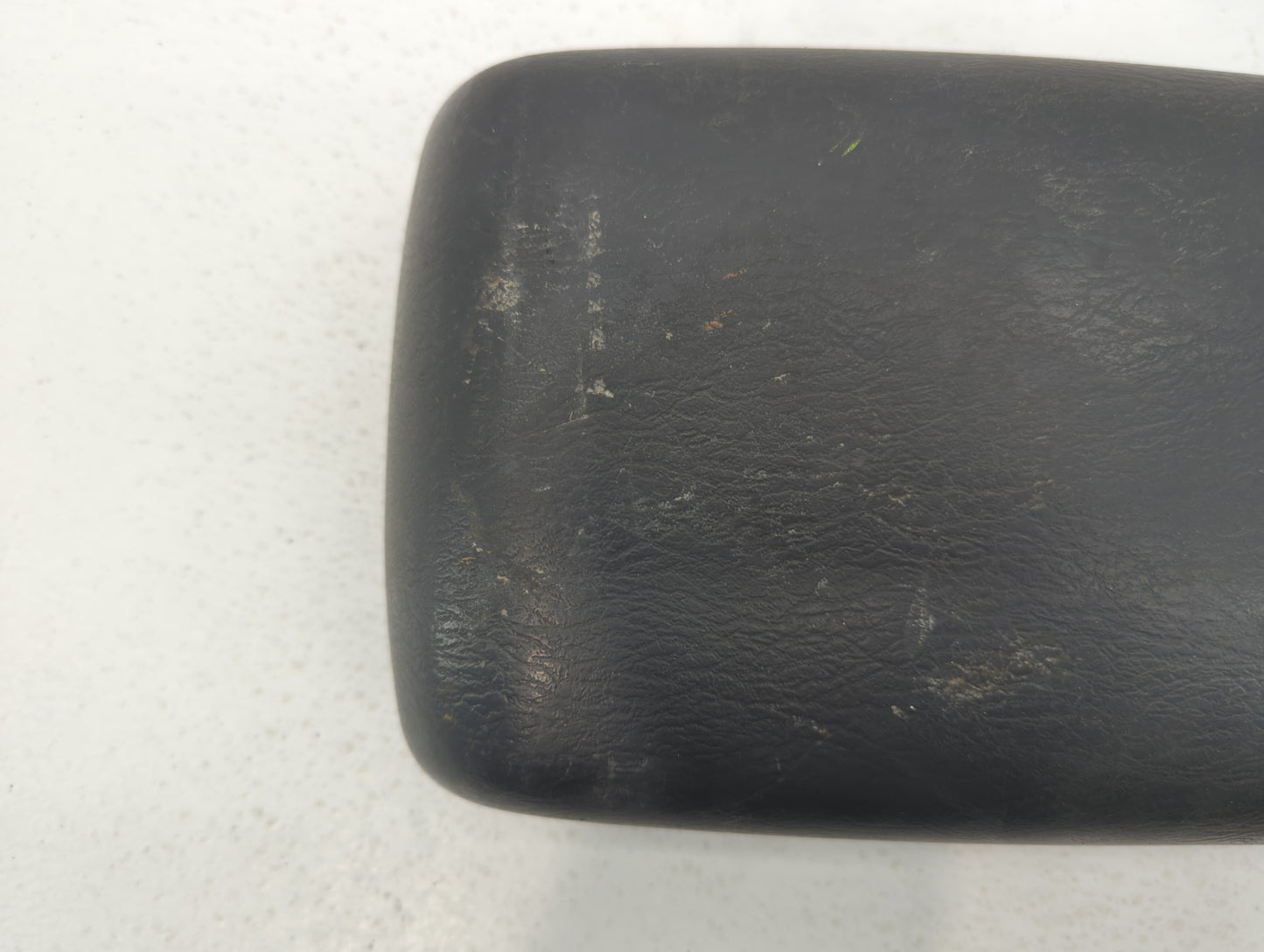 2007 Jeep Liberty Center Console Armrest Cover Lid Black - Oemusedautoparts1.com