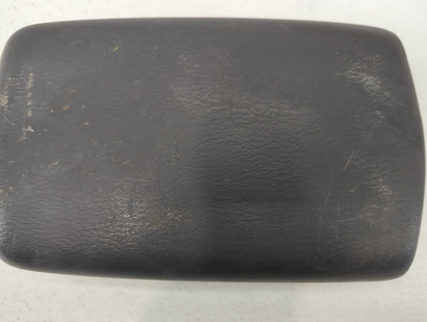 2007 Jeep Liberty Center Console Armrest Cover Lid Black - Oemusedautoparts1.com