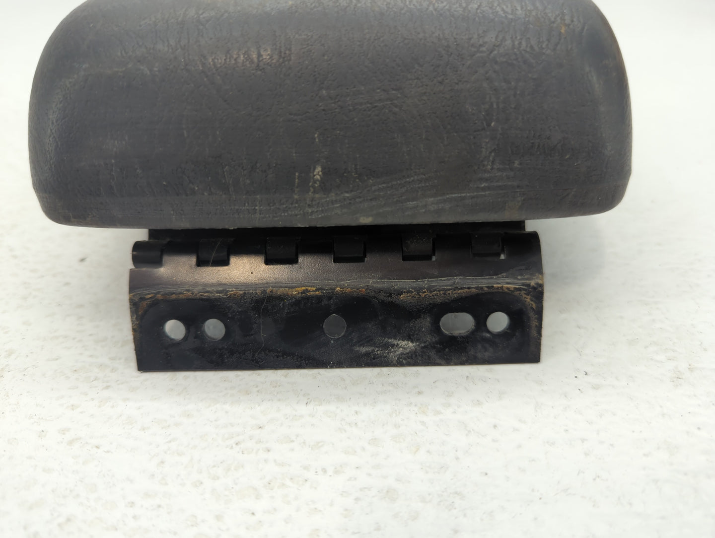2007 Jeep Liberty Center Console Armrest Cover Lid Black - Oemusedautoparts1.com