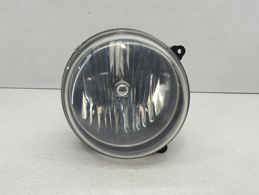 2005-2007 Jeep Liberty Passenger Right Oem Head Light Headlight Lamp - Oemusedautoparts1.com