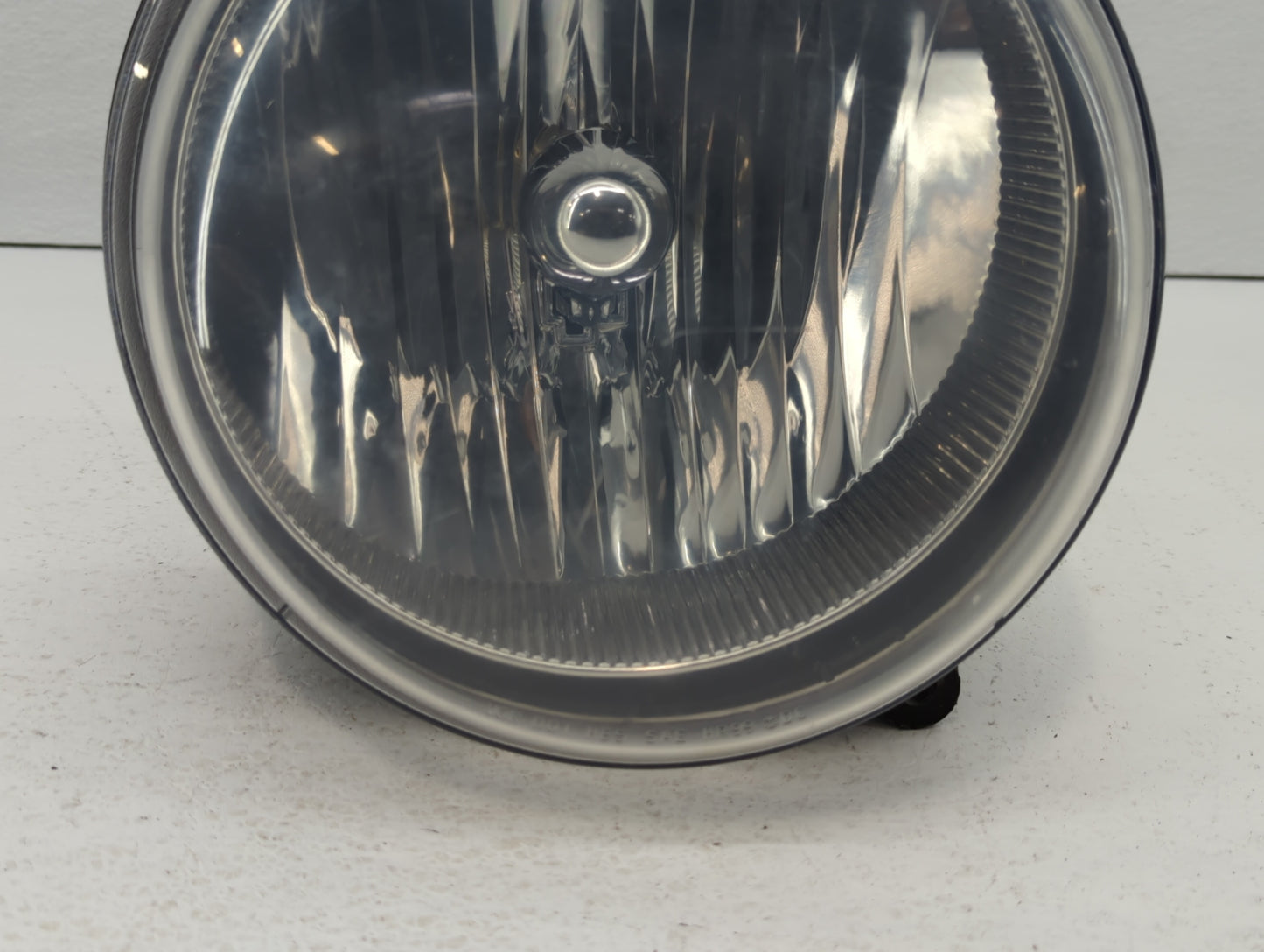 2005-2007 Jeep Liberty Passenger Right Oem Head Light Headlight Lamp - Oemusedautoparts1.com