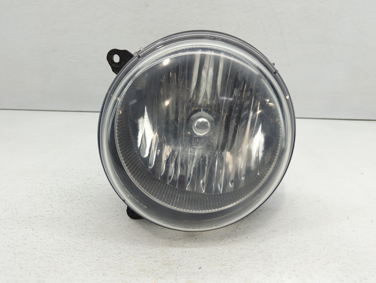 2005-2007 Jeep Liberty Driver Left Oem Head Light Headlight Lamp - Oemusedautoparts1.com