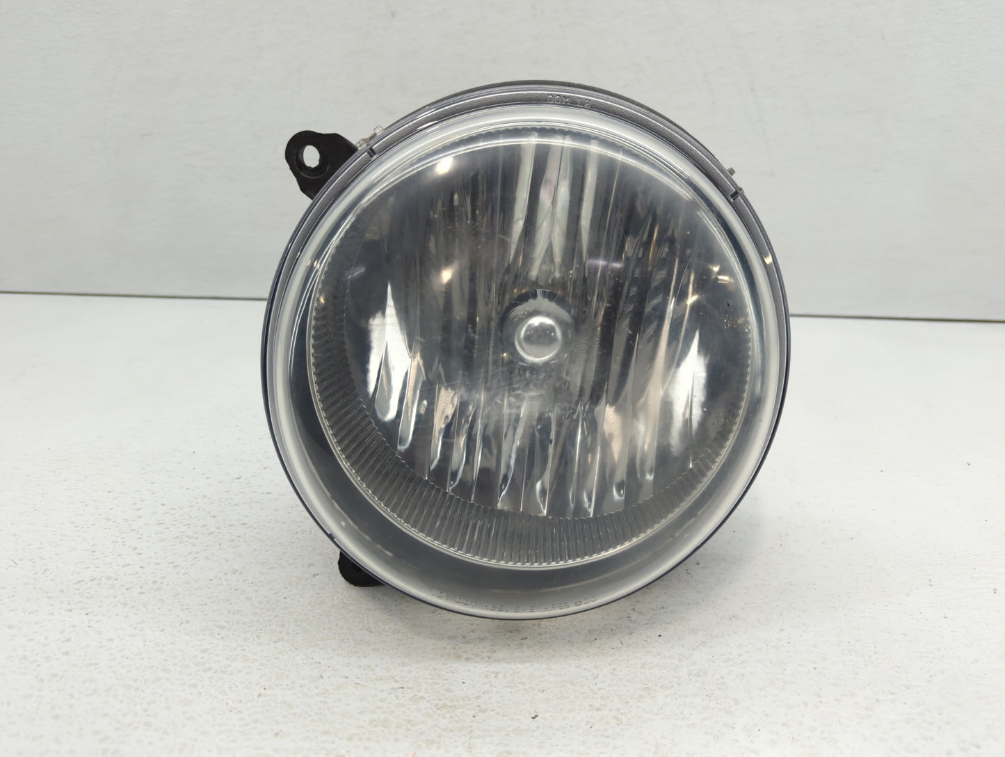 2005-2007 Jeep Liberty Driver Left Oem Head Light Headlight Lamp - Oemusedautoparts1.com