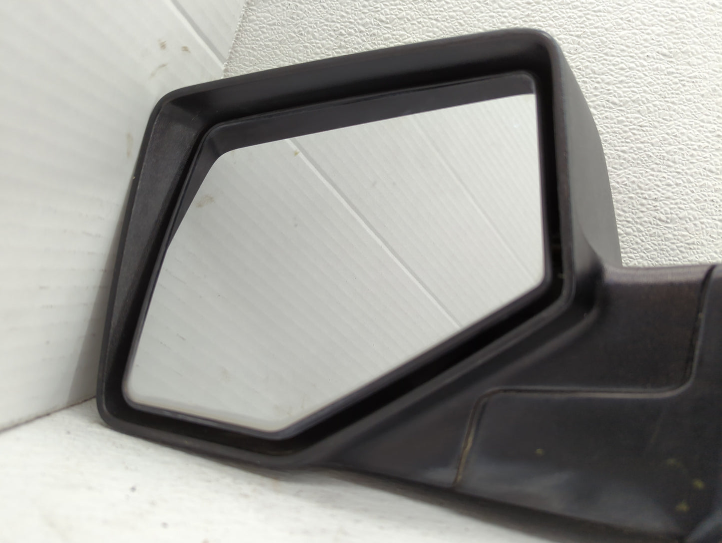 2002-2007 Jeep Liberty Driver Side View Mirror - Left Door Mirror OEM Used - Oemusedautoparts1.com