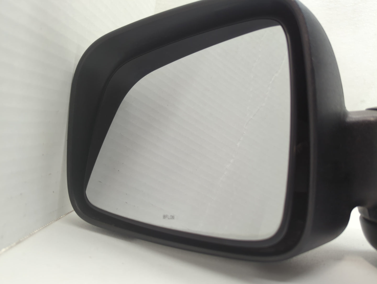 2002-2007 Jeep Liberty Driver Side View Mirror - Left Door Mirror OEM Used - Oemusedautoparts1.com
