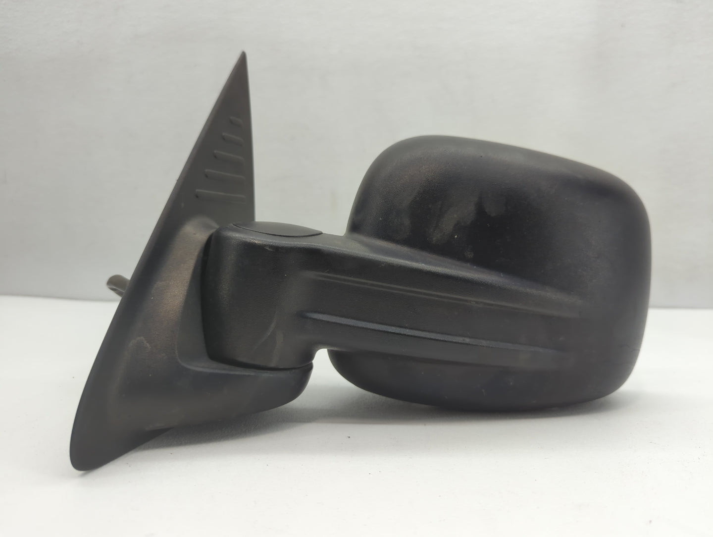 2002-2007 Jeep Liberty Driver Left Side View Manual Door Mirror Black - Oemusedautoparts1.com