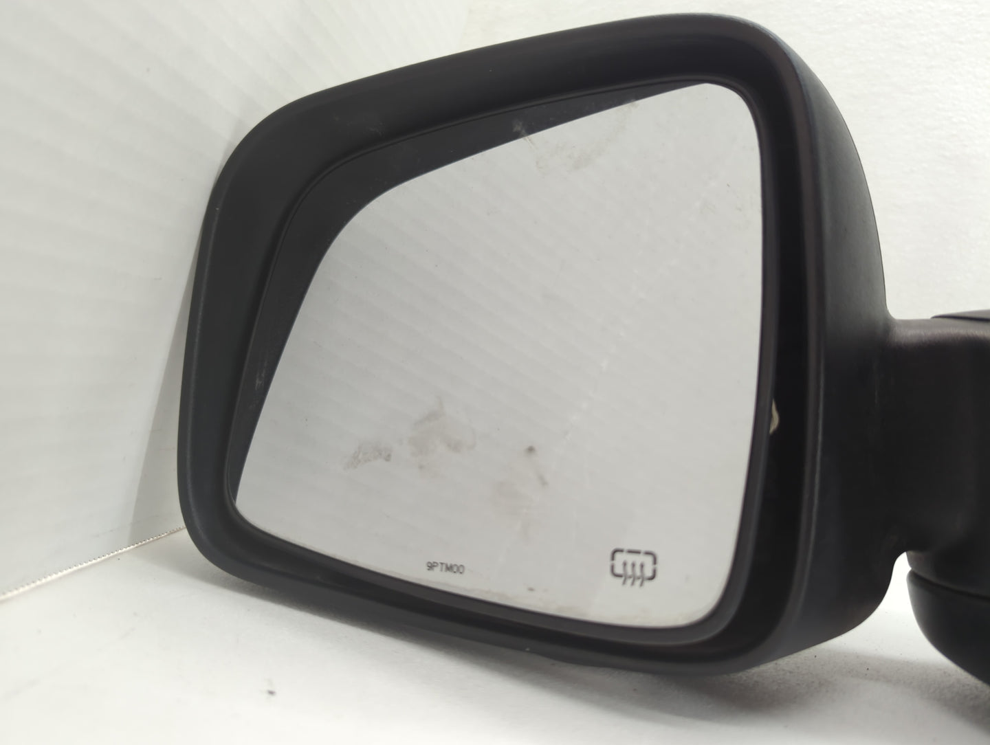 2002-2007 Jeep Liberty Driver Left Side View Manual Door Mirror Black - Oemusedautoparts1.com