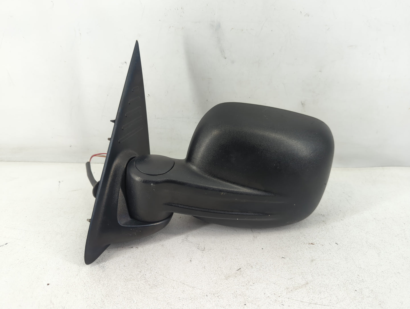 2002-2007 Jeep Liberty Driver Side View Mirror - Left Door Mirror OEM Used - Oemusedautoparts1.com
