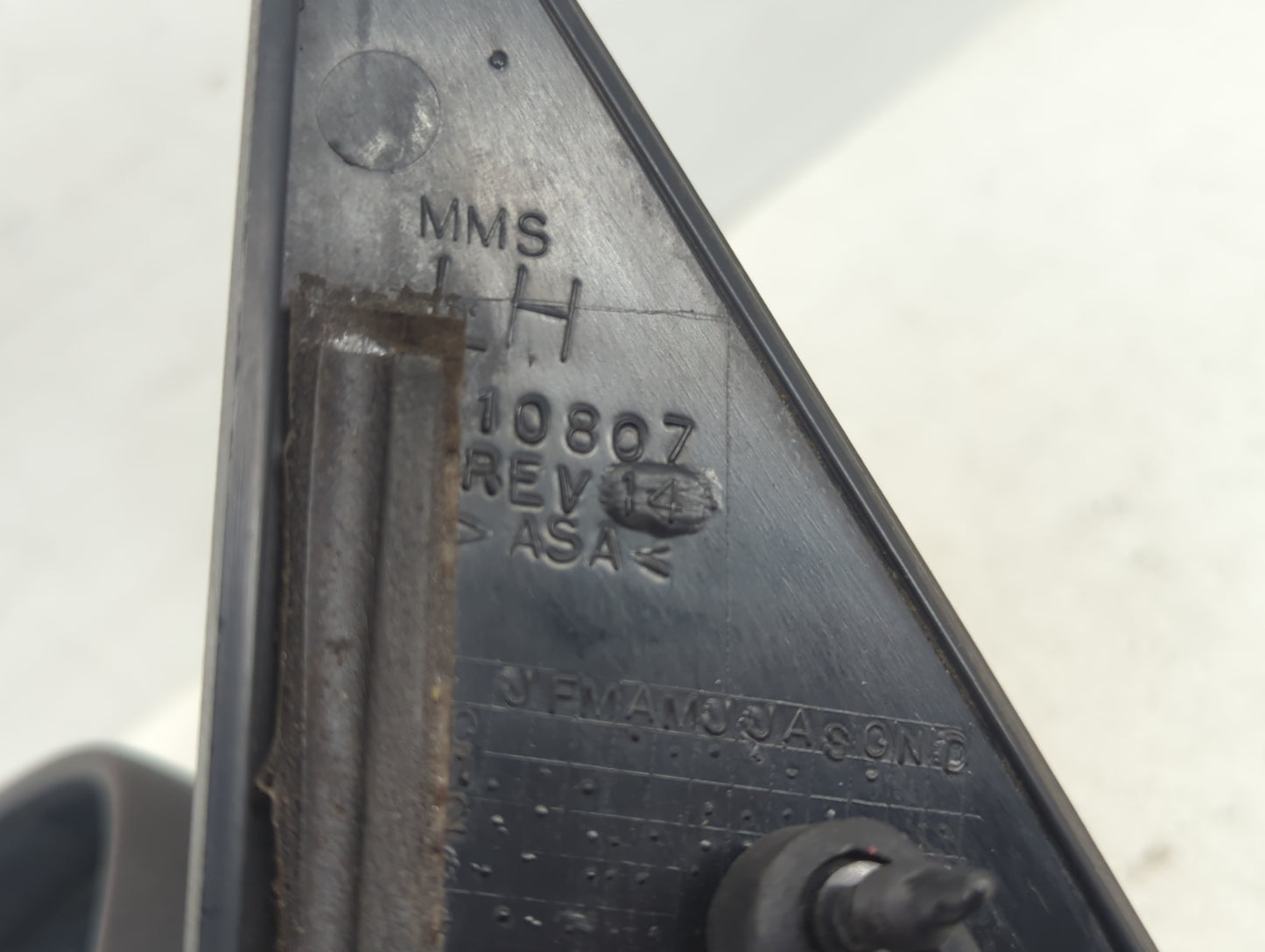 2002-2007 Jeep Liberty Driver Side View Mirror - Left Door Mirror OEM Used - Oemusedautoparts1.com