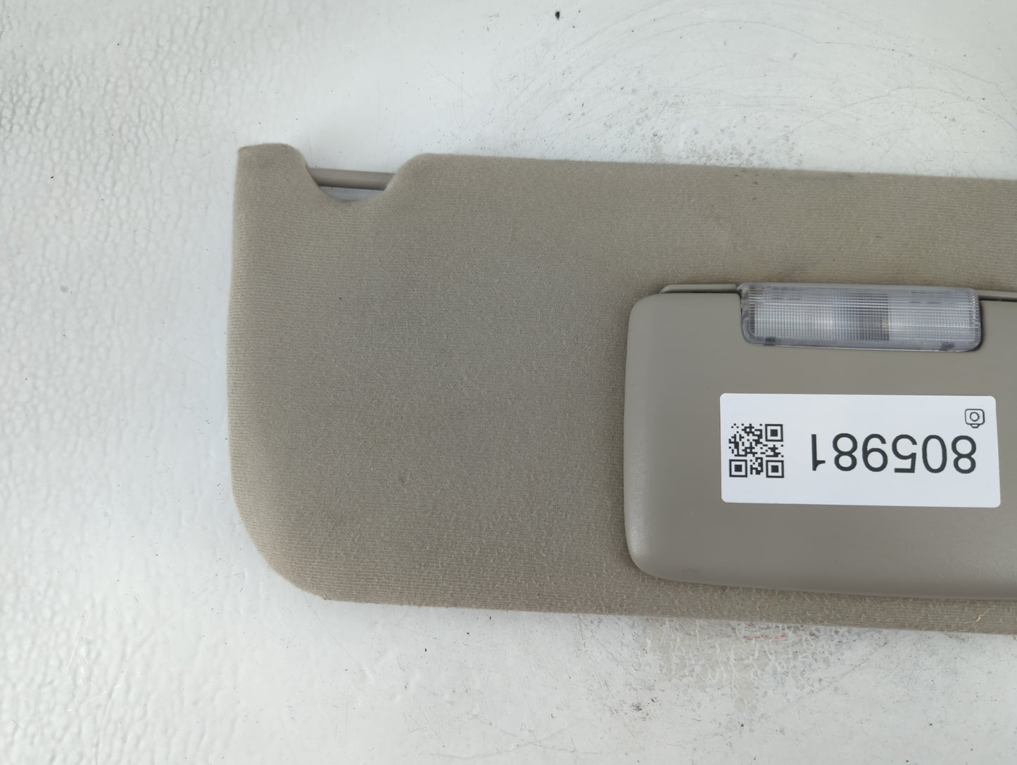 2004-2007 Jeep Liberty Sun Visor Shade Replacement Passenger Right Mirror Fits Fits 2004 2005 2006 2007 OEM Used Auto Parts 