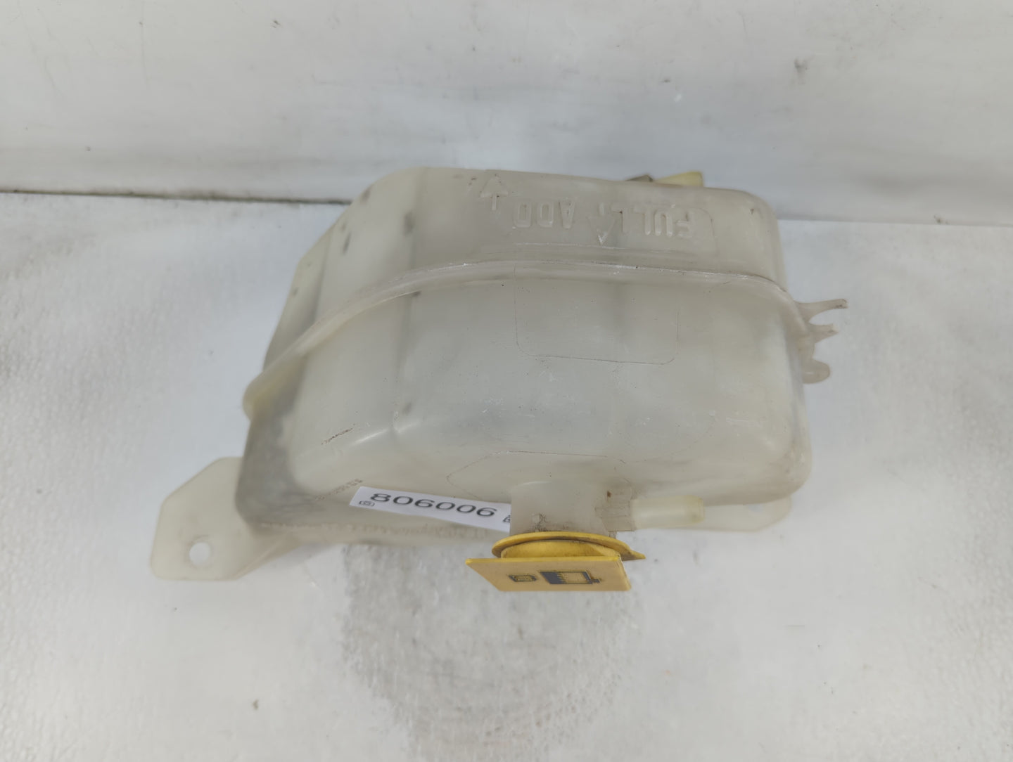 2002-2007 Jeep Liberty Radiator Coolant Overflow Expansion Tank Bottle - Oemusedautoparts1.com