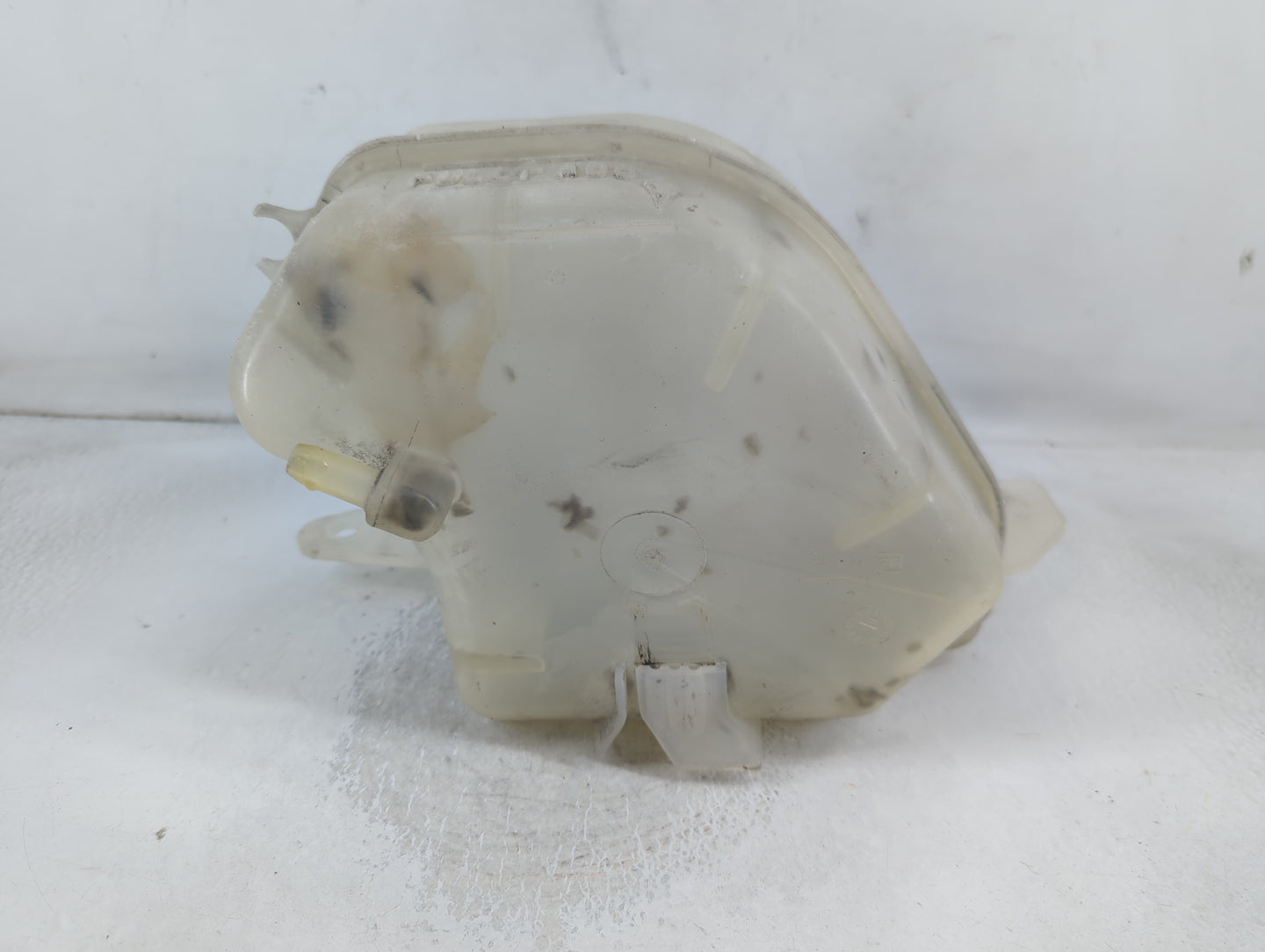 2002-2007 Jeep Liberty Radiator Coolant Overflow Expansion Tank Bottle - Oemusedautoparts1.com