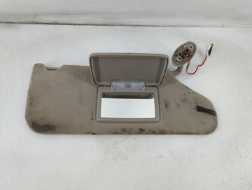 2004-2007 Jeep Liberty Sun Visor Shade Replacement Passenger Right Mirror Fits Fits 2004 2005 2006 2007 OEM Used Auto Parts 