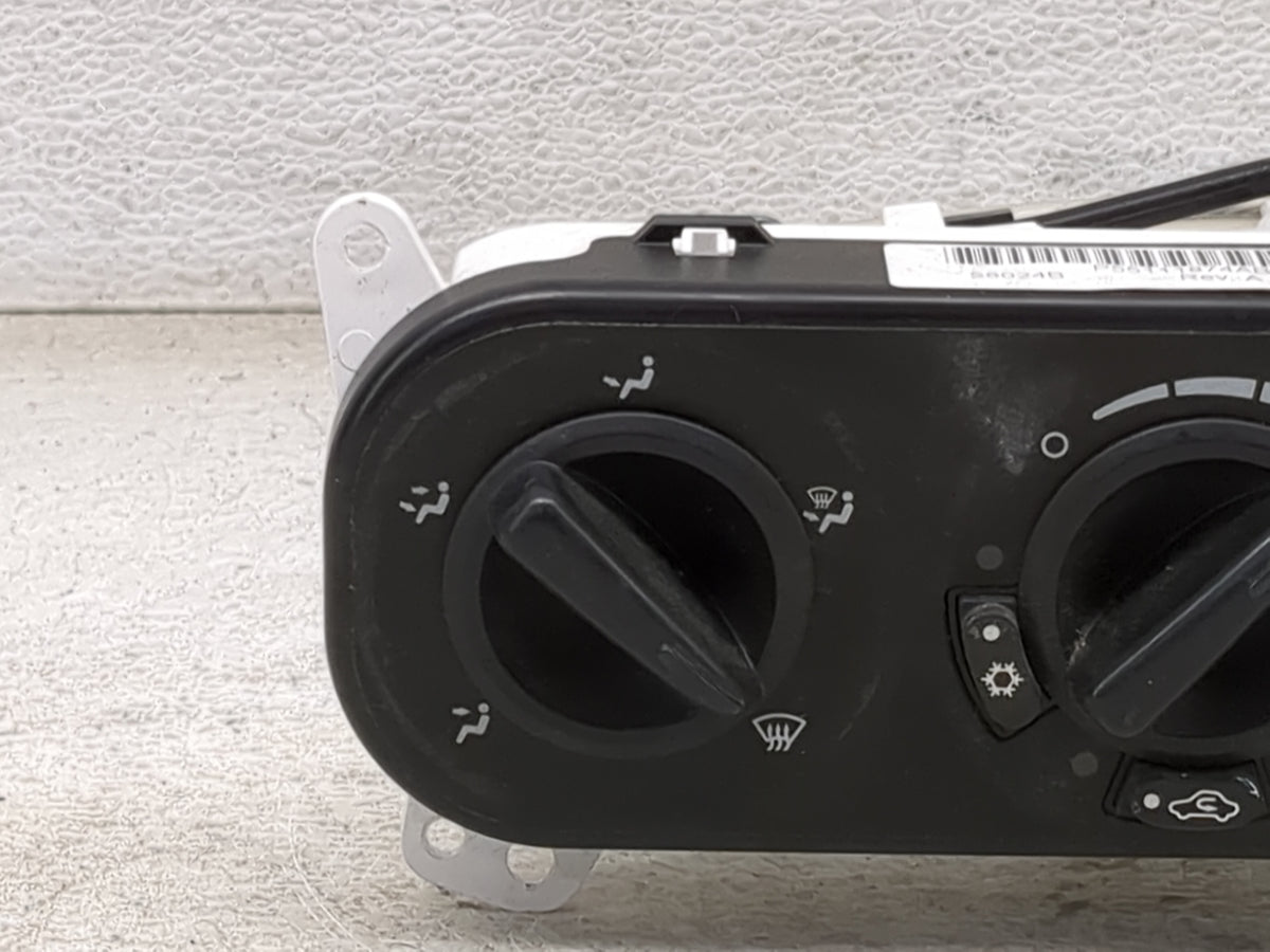 2007-2009 Jeep Patriot Climate Control Module Temperature AC/Heater Replacement P/N:P55111874AB Fits Fits 2007 2008 2009 OEM