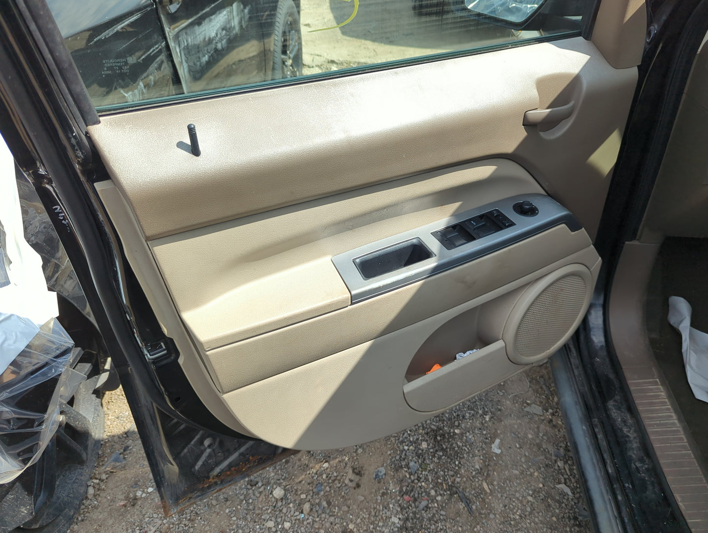 2007 Jeep Patriot Front Left Driver Interior Door Panel Trim - Oemusedautoparts1.com