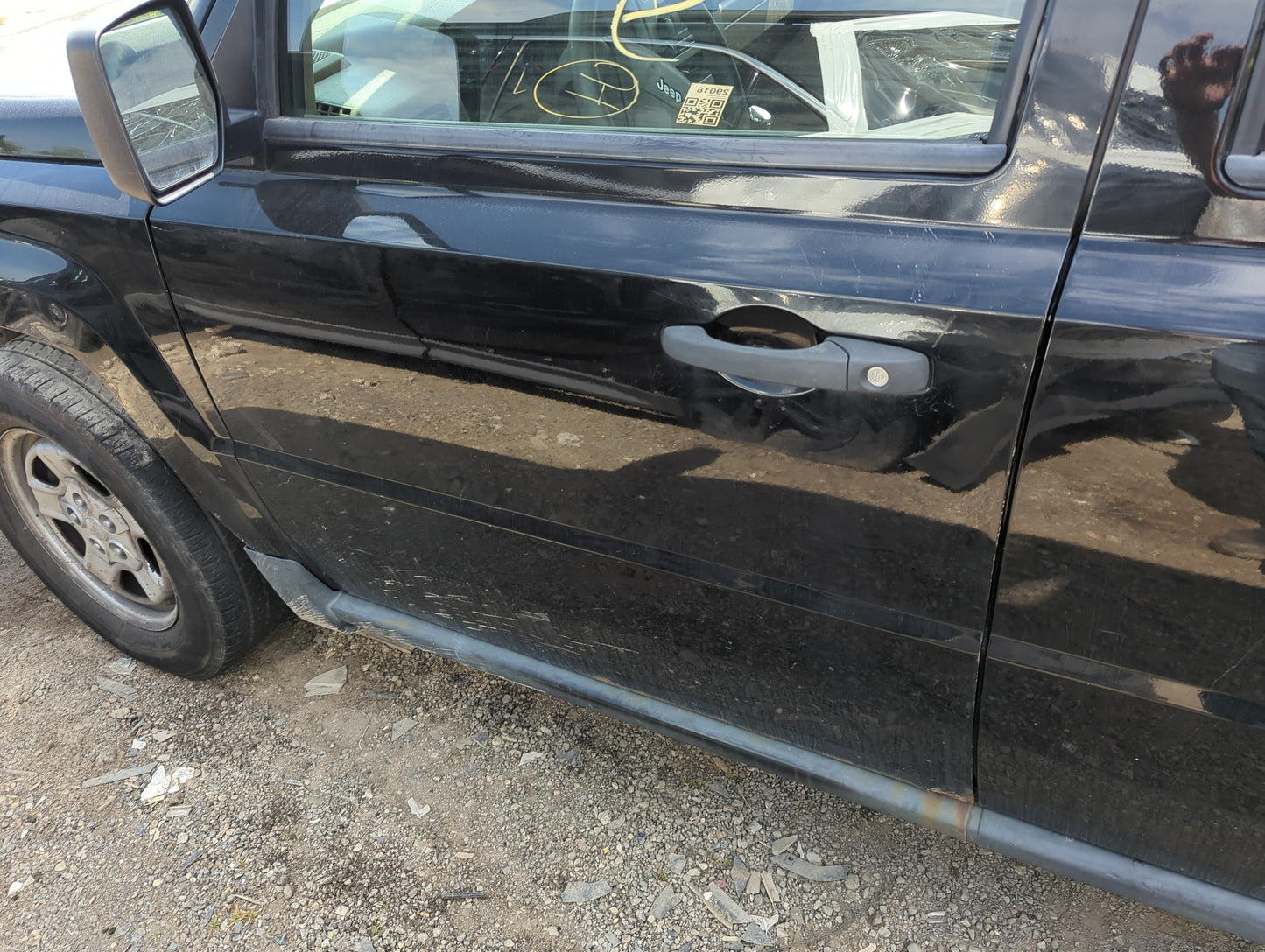 2007-2010 Jeep Patriot Driver Front Door Oem - Oemusedautoparts1.com