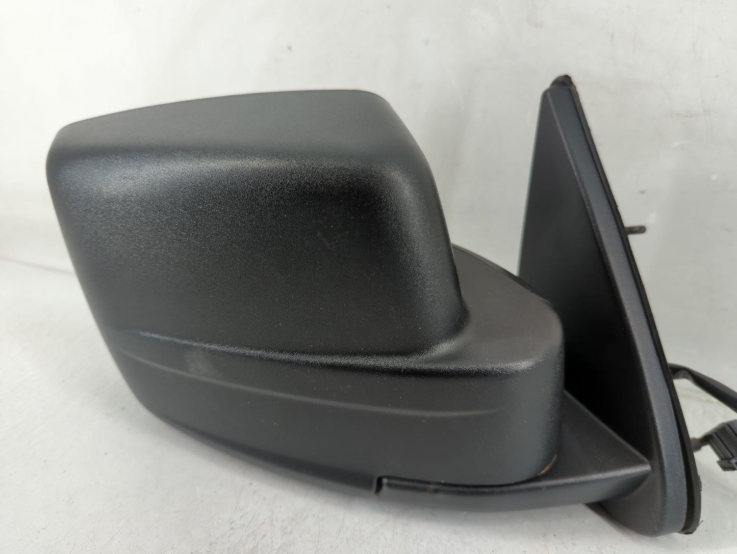 2007-2017 Jeep Patriot Passenger Side View Mirror - Right Door Mirror OEM Used - Oemusedautoparts1.com