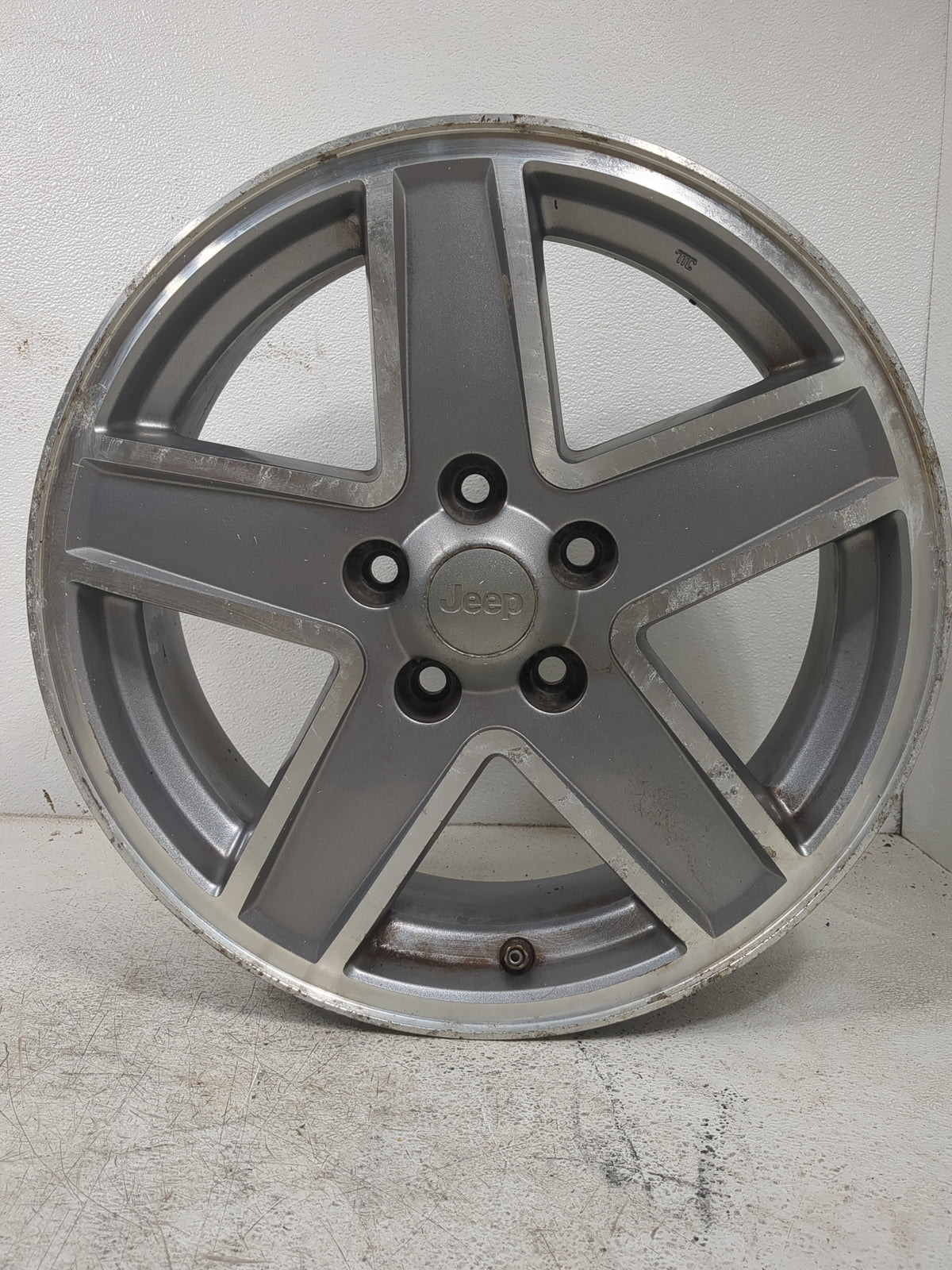 2007-2010 Jeep Patriot Oem Wheel Rim 1401705 - Oemusedautoparts1.com