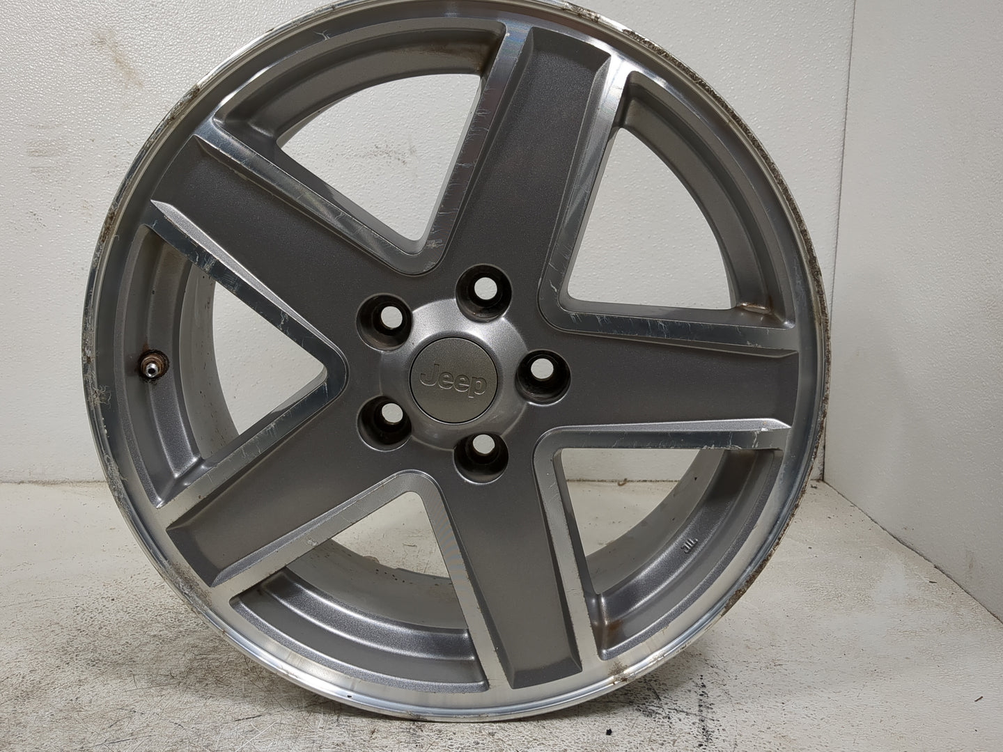2007-2010 Jeep Patriot Oem Wheel Rim 1401706 - Oemusedautoparts1.com