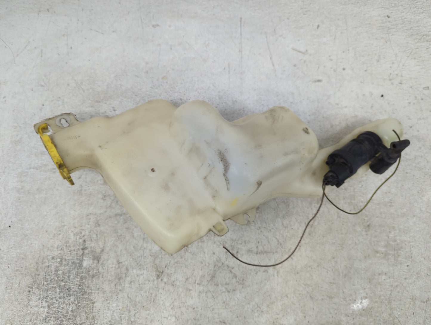2007-2017 Jeep Patriot Windshield Washer Fluid Reservoir Bottle Oem - Oemusedautoparts1.com