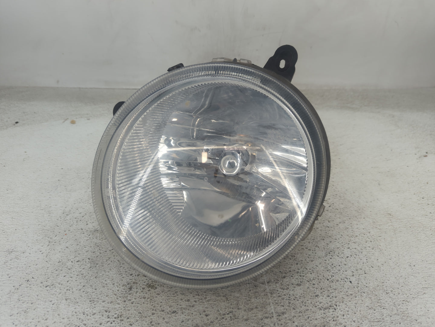 2007-2017 Jeep Patriot Passenger Right Oem Head Light Headlight Lamp - Oemusedautoparts1.com