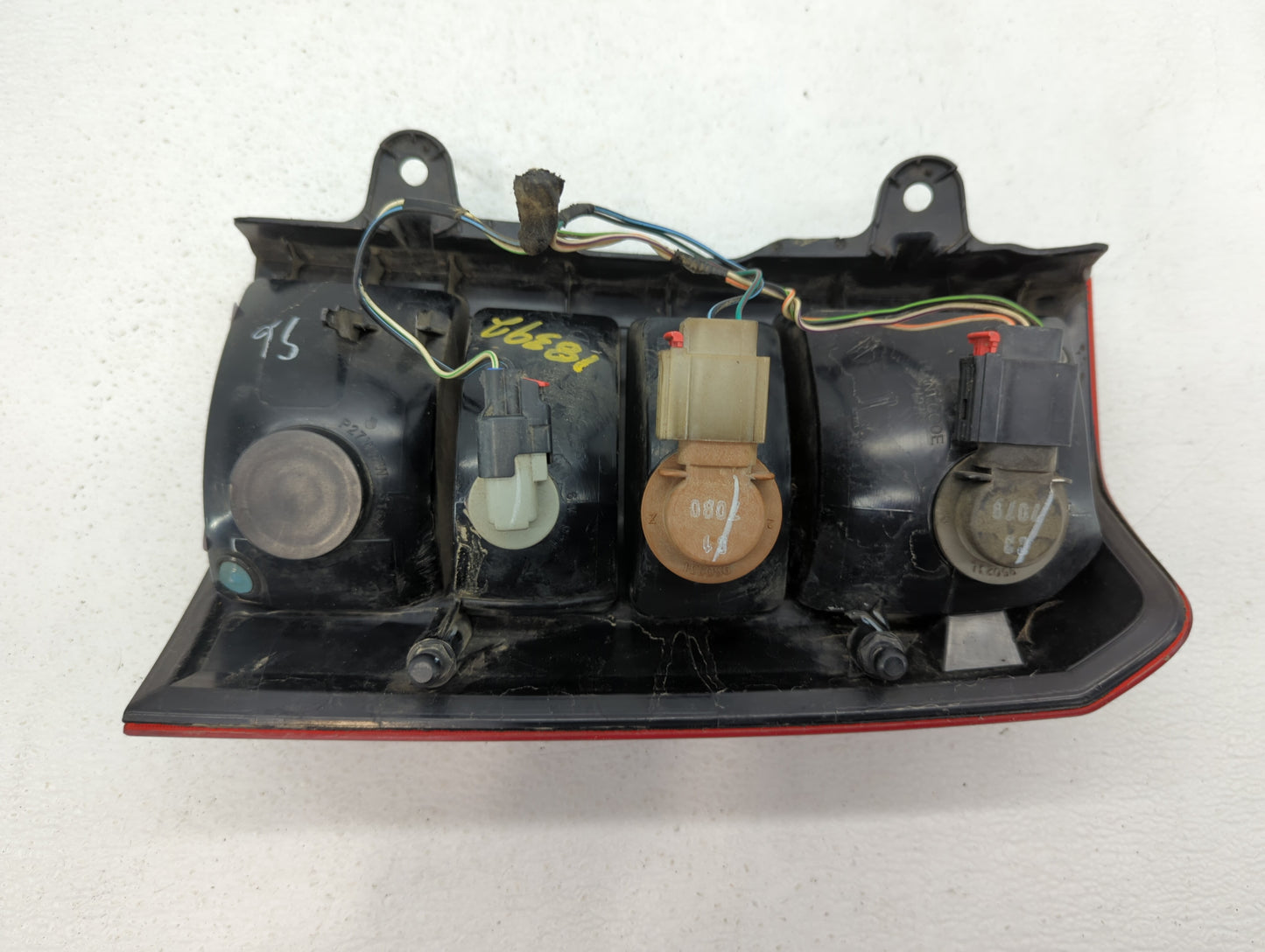 2007 Jeep Patriot Tail Light Assembly Driver Left OEM P/N:224133 224135, 224131 Fits OEM Used Auto Parts - Oemusedautoparts1
