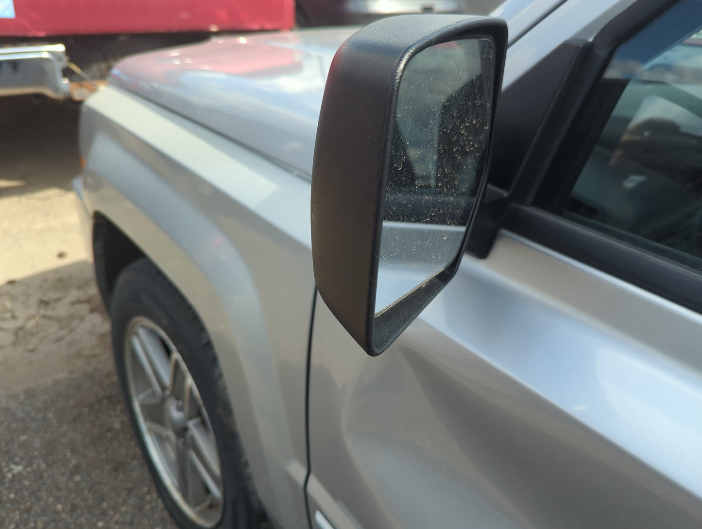 2007-2012 Jeep Patriot Driver Side View Mirror - Left Door Mirror OEM Used - Oemusedautoparts1.com