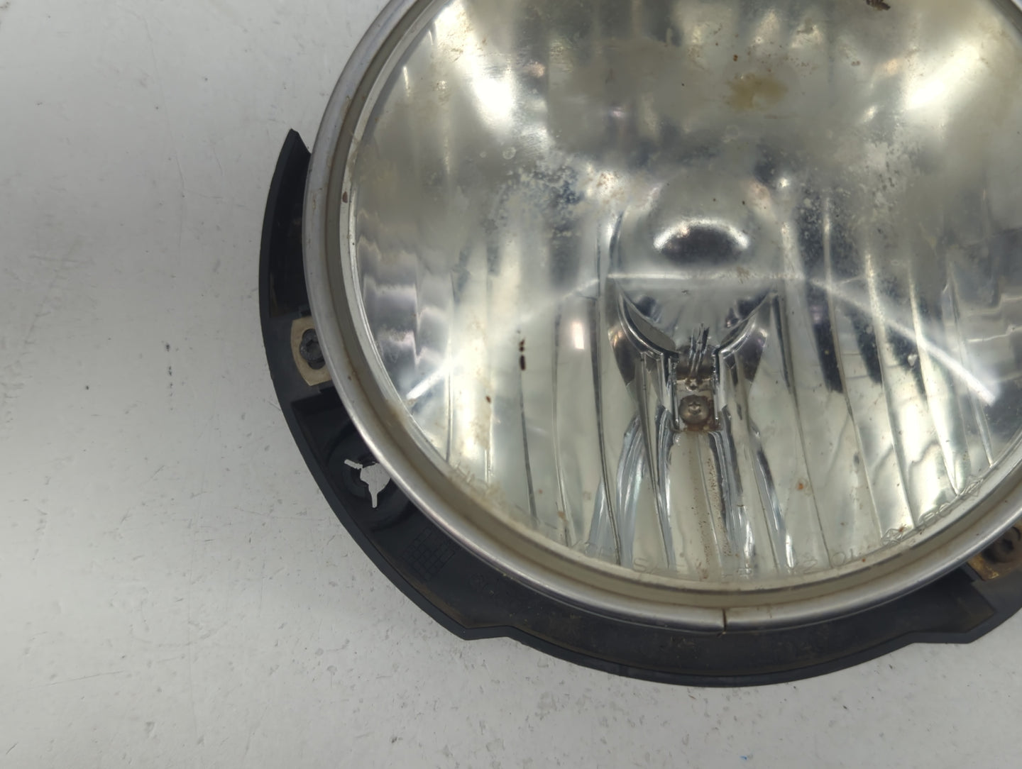 2007 Jeep Wrangler Driver Left Oem Fog Light Lamp - Oemusedautoparts1.com