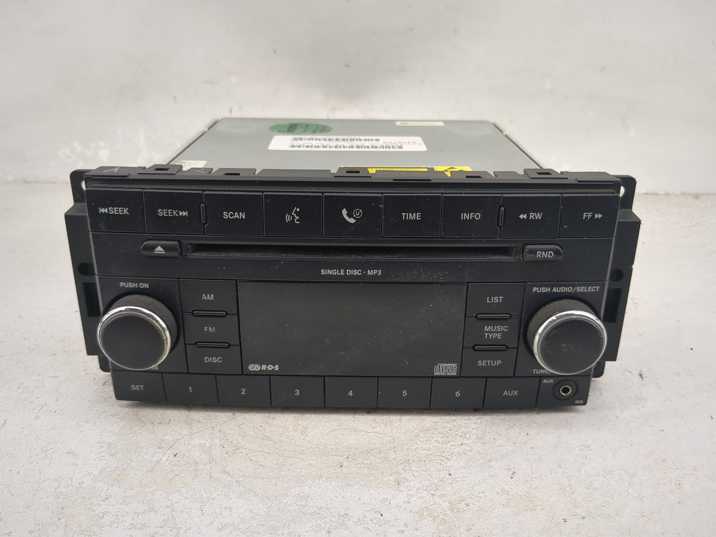 2007 Jeep Wrangler Radio AM FM Cd Player Receiver Replacement P/N:P05107095AJ Fits OEM Used Auto Parts - Oemusedautoparts1.c