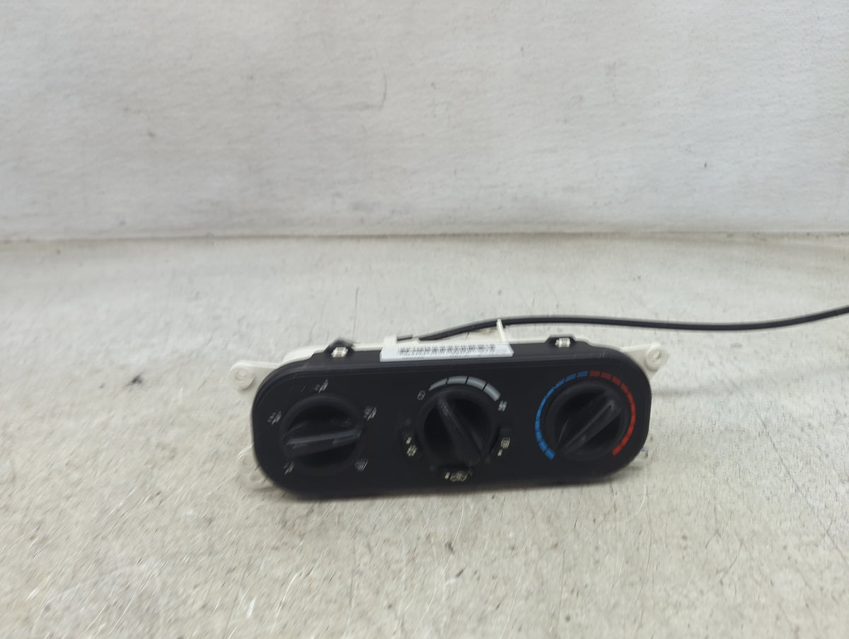 2007-2010 Jeep Wrangler Climate Control Module Temperature AC/Heater Replacement P/N:P55111840AC 55111840AC Fits OEM Used Au