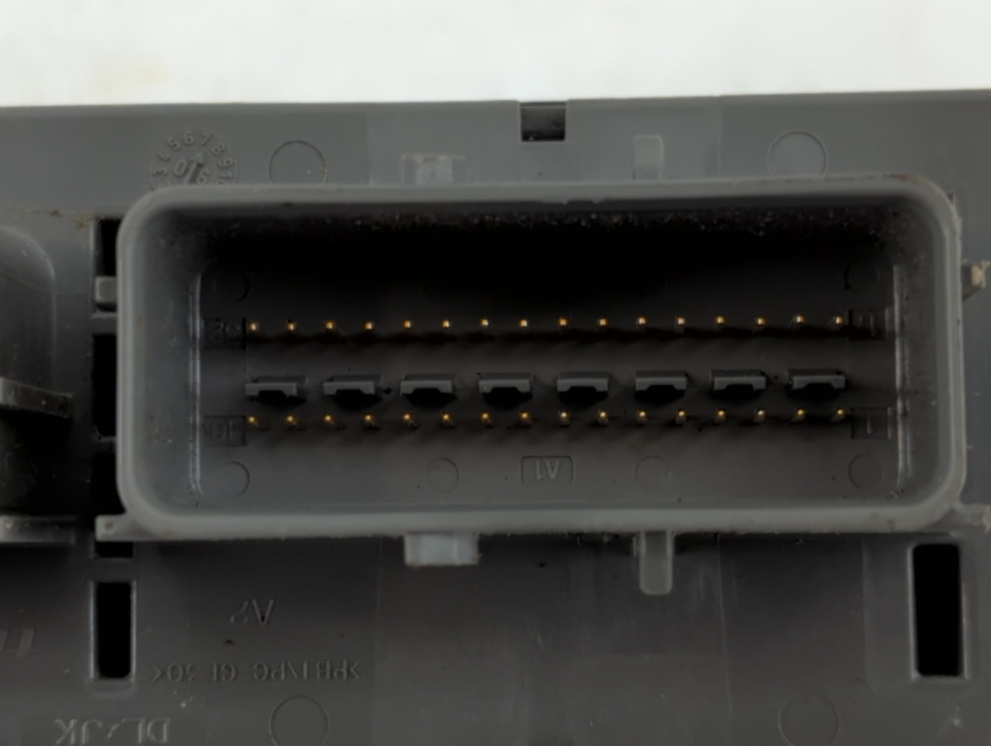 2007-2007 Jeep Wrangler Airbag Control Module P68003221ac - Oemusedautoparts1.com