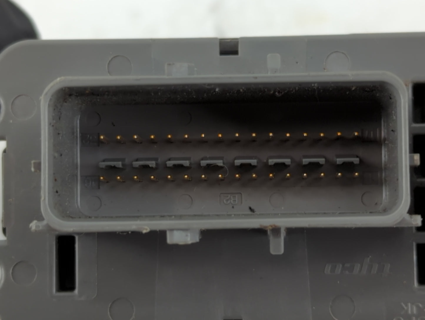 2007-2007 Jeep Wrangler Airbag Control Module P68003221ac - Oemusedautoparts1.com