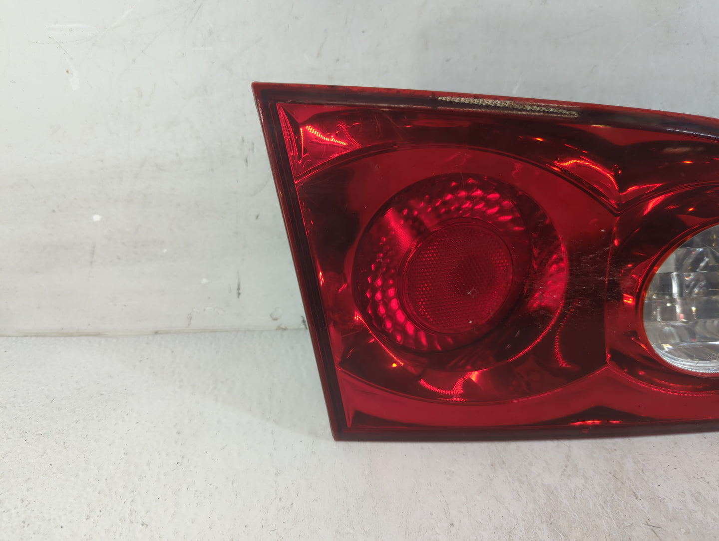 2007-2008 Kia Magentis Tail Light Assembly Driver Left OEM P/N:92405-2G0 Fits Fits 2006 2007 2008 OEM Used Auto Parts - Oemu