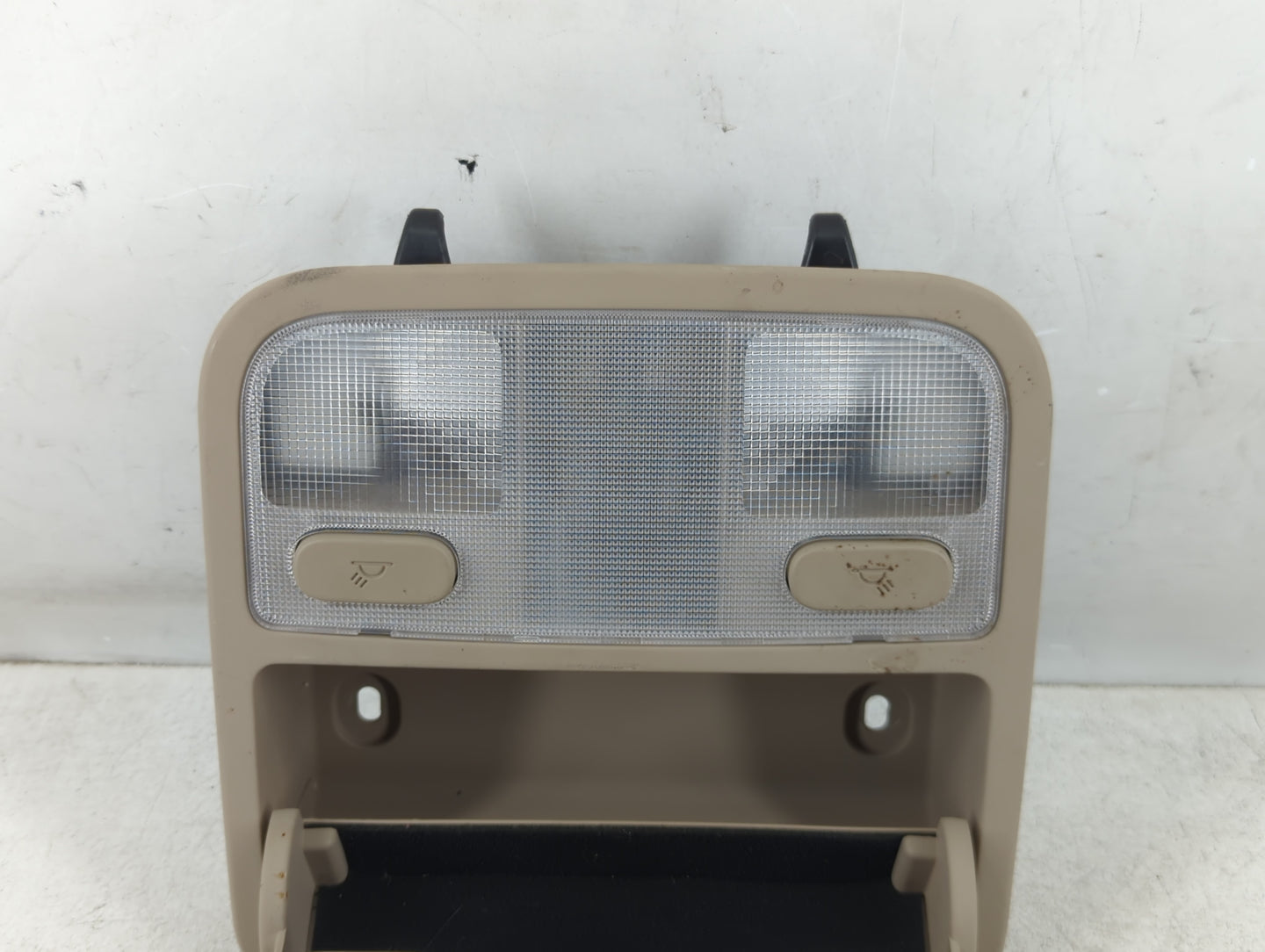 2006-2009 Kia Optima Overhead Roof Console 1080747 - Oemusedautoparts1.com