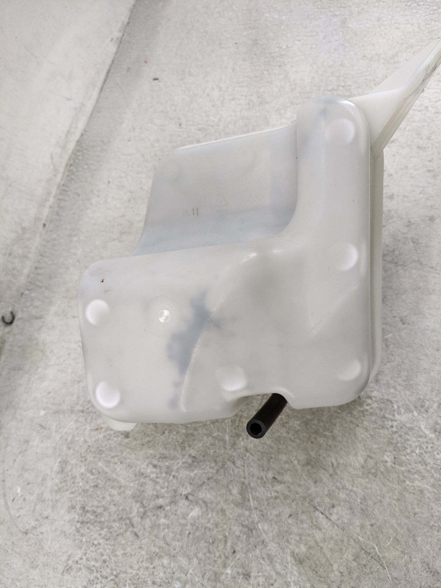 2006-2010 Kia Optima Radiator Coolant Overflow Expansion Tank Bottle 1477073 - Oemusedautoparts1.com