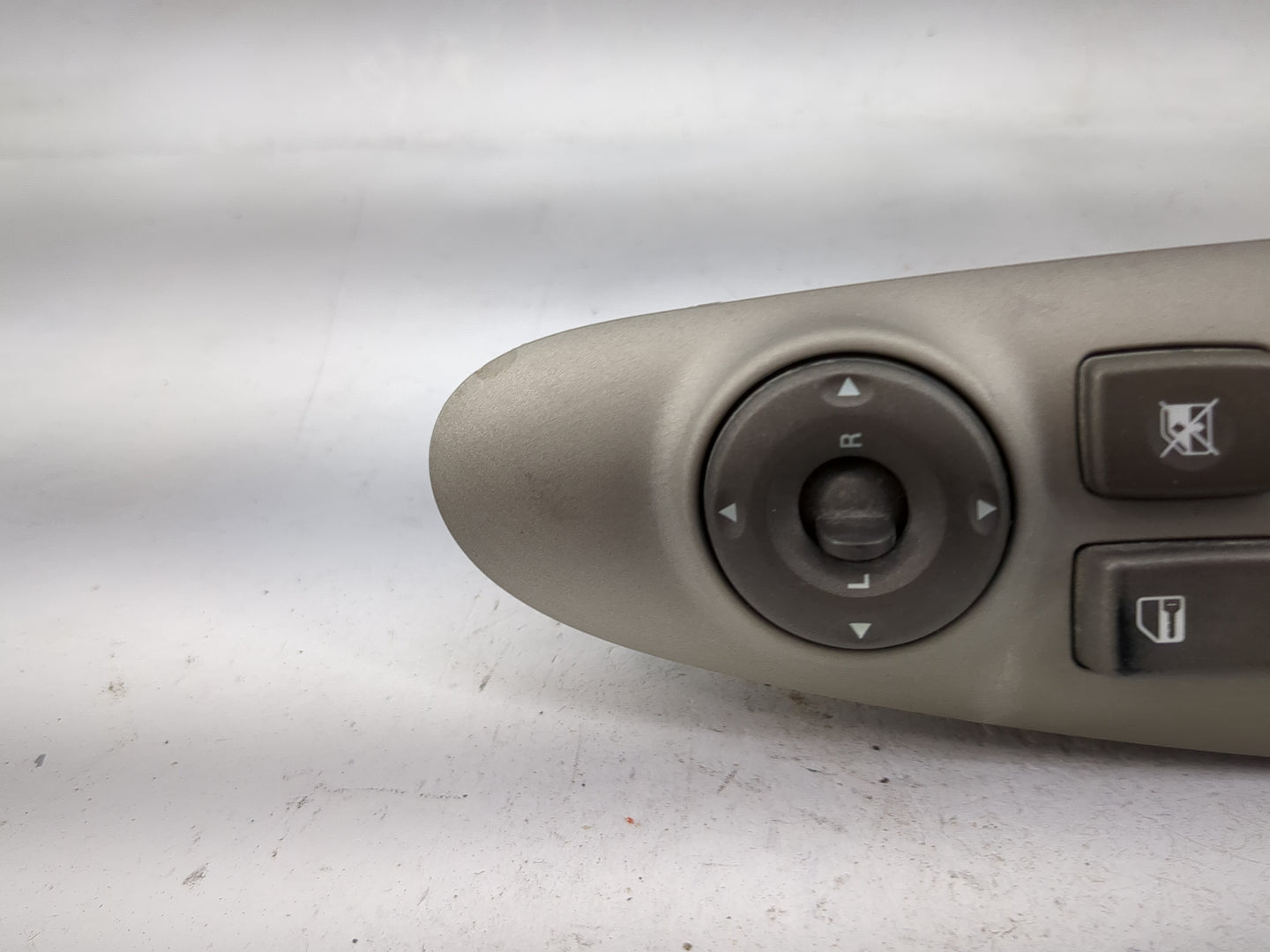 2007 Kia Optima Master Power Window Switch Replacement Driver Side Left P/N:467480 Fits OEM Used Auto Parts - Oemusedautopar