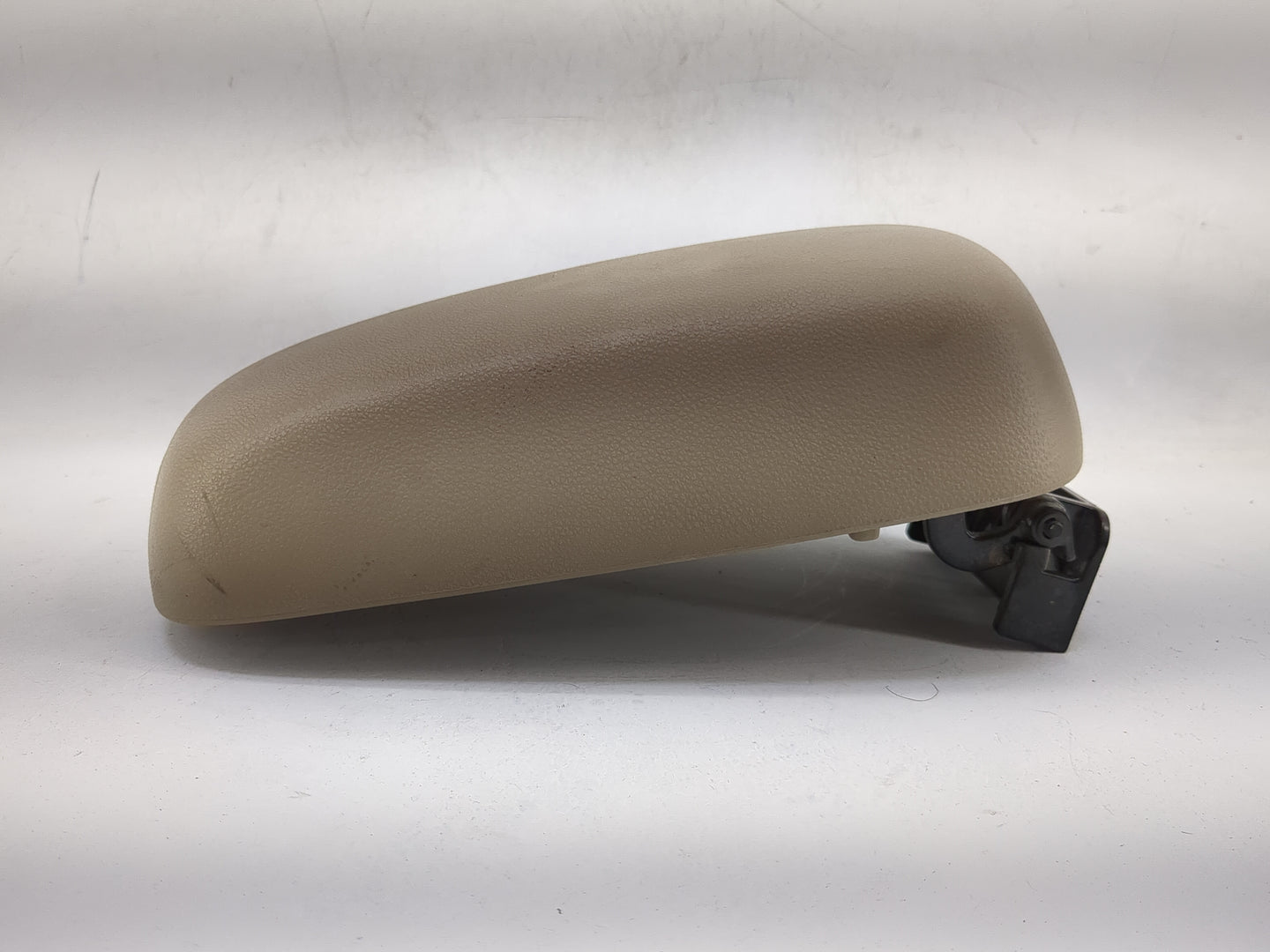 2007 Kia Optima Center Console Armrest Cover Lid P/N:SMJ38KF1 Fits OEM Used Auto Parts - Oemusedautoparts1.com