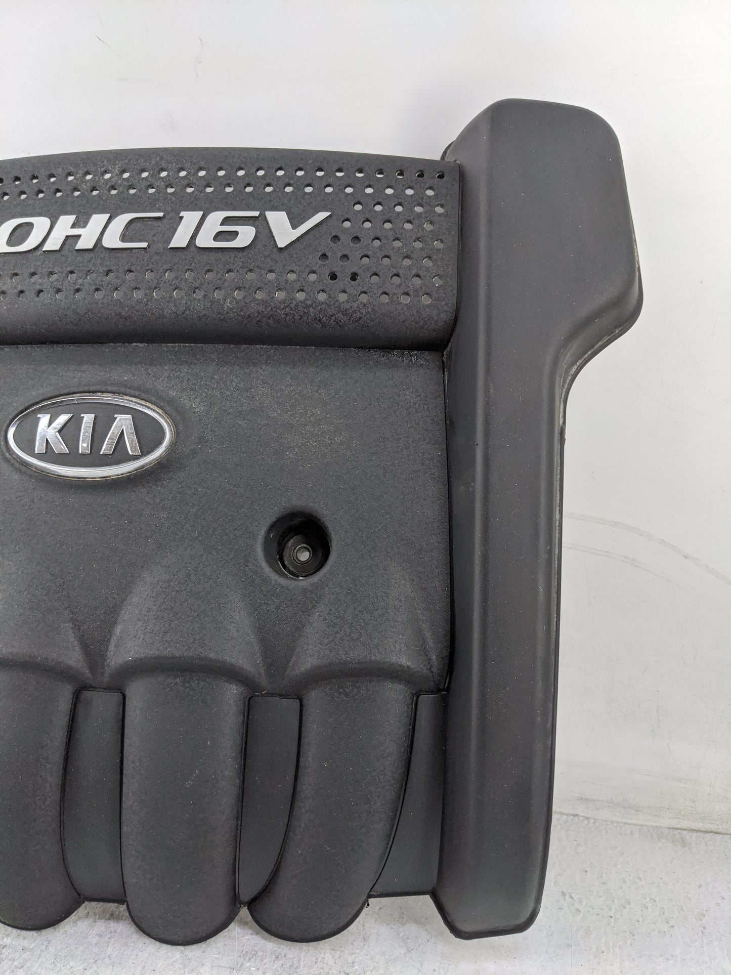 2007 Kia Optima Engine Cover Black - Oemusedautoparts1.com