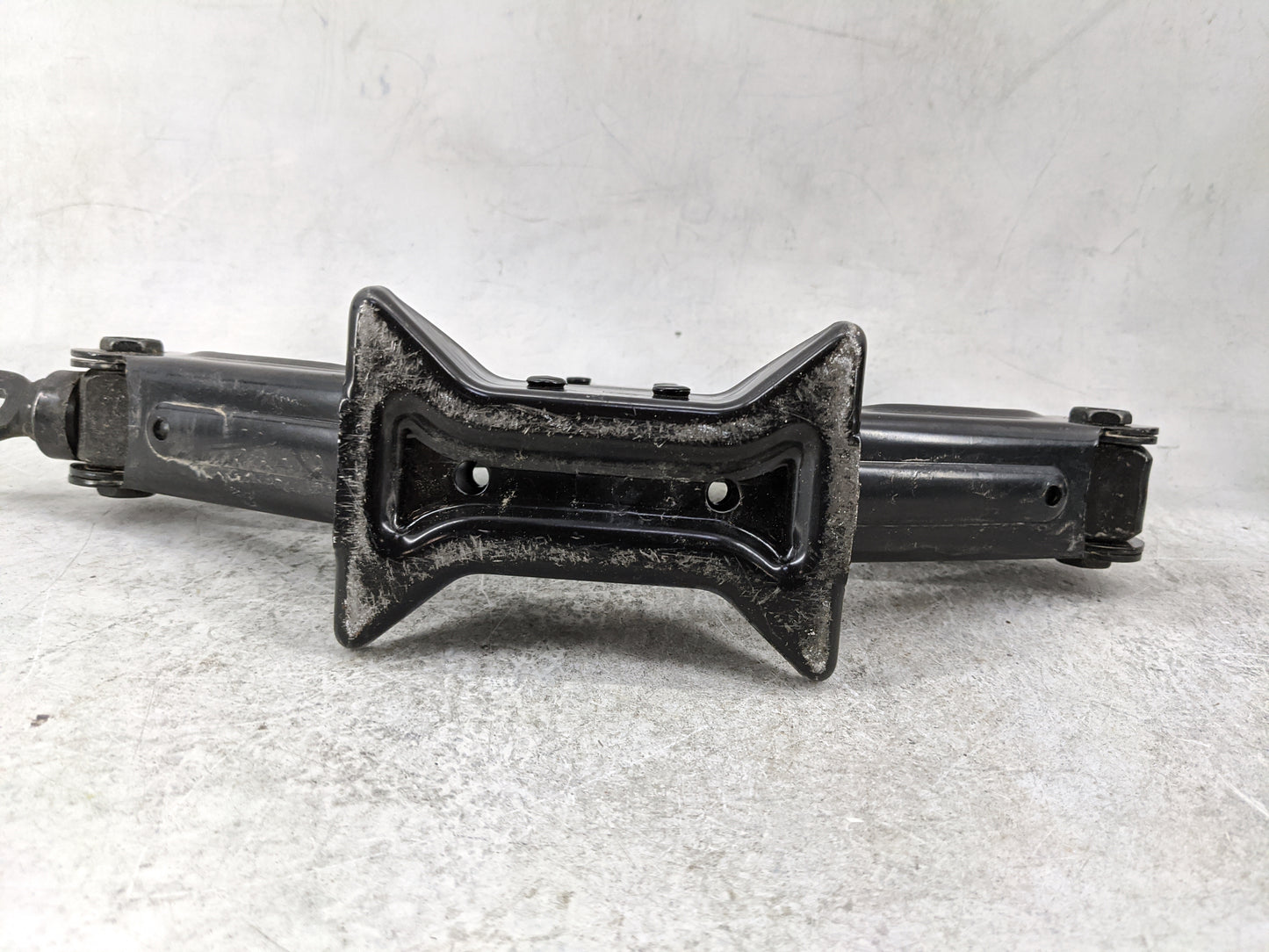 2007 Kia Optima Spare Scissor Car Jack Black - Oemusedautoparts1.com