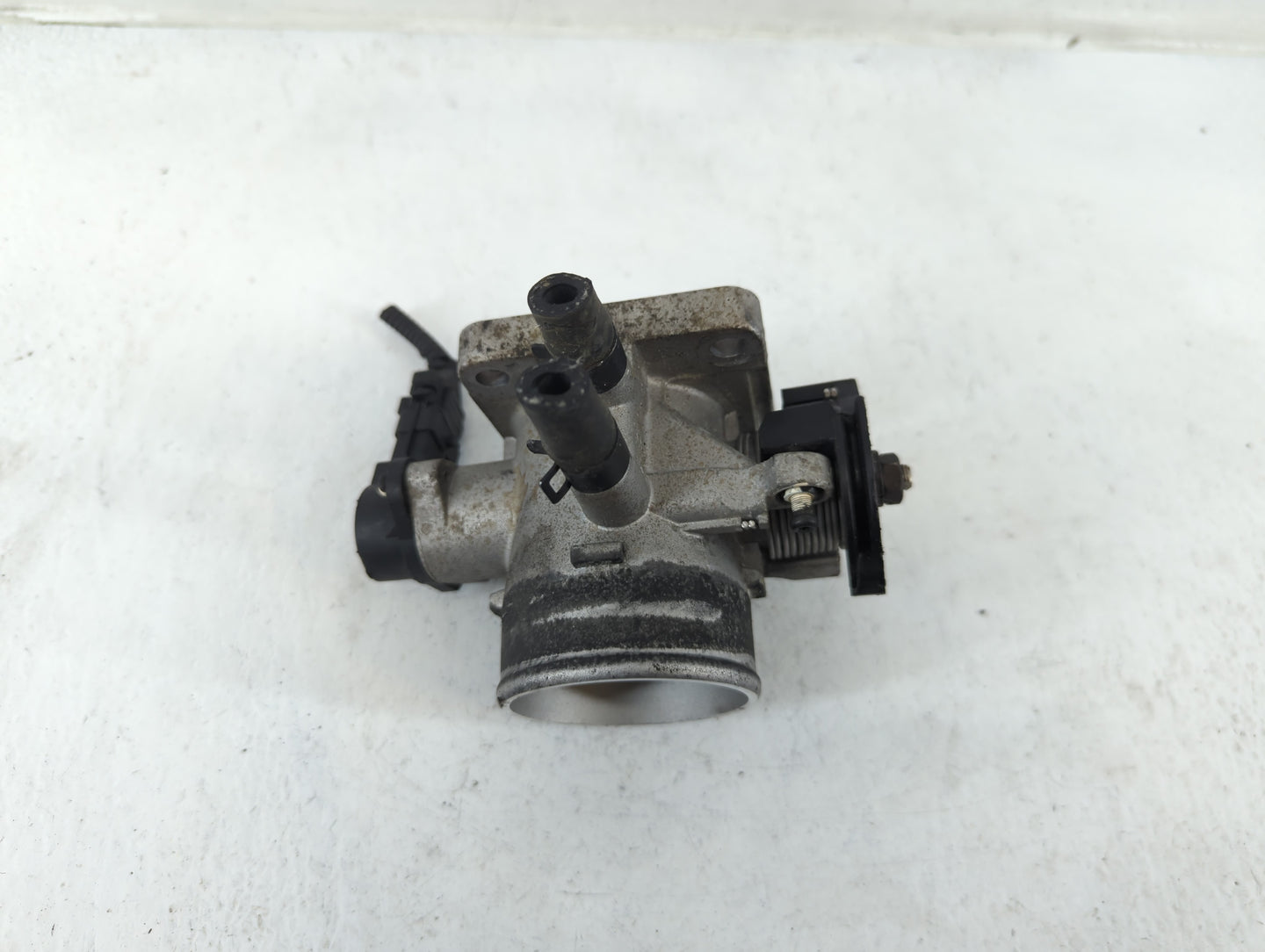 2006-2011 Kia Rio Throttle Body P/N:35170-26900 Fits Fits 2006 2007 2008 2009 2010 2011 OEM Used Auto Parts - Oemusedautopar