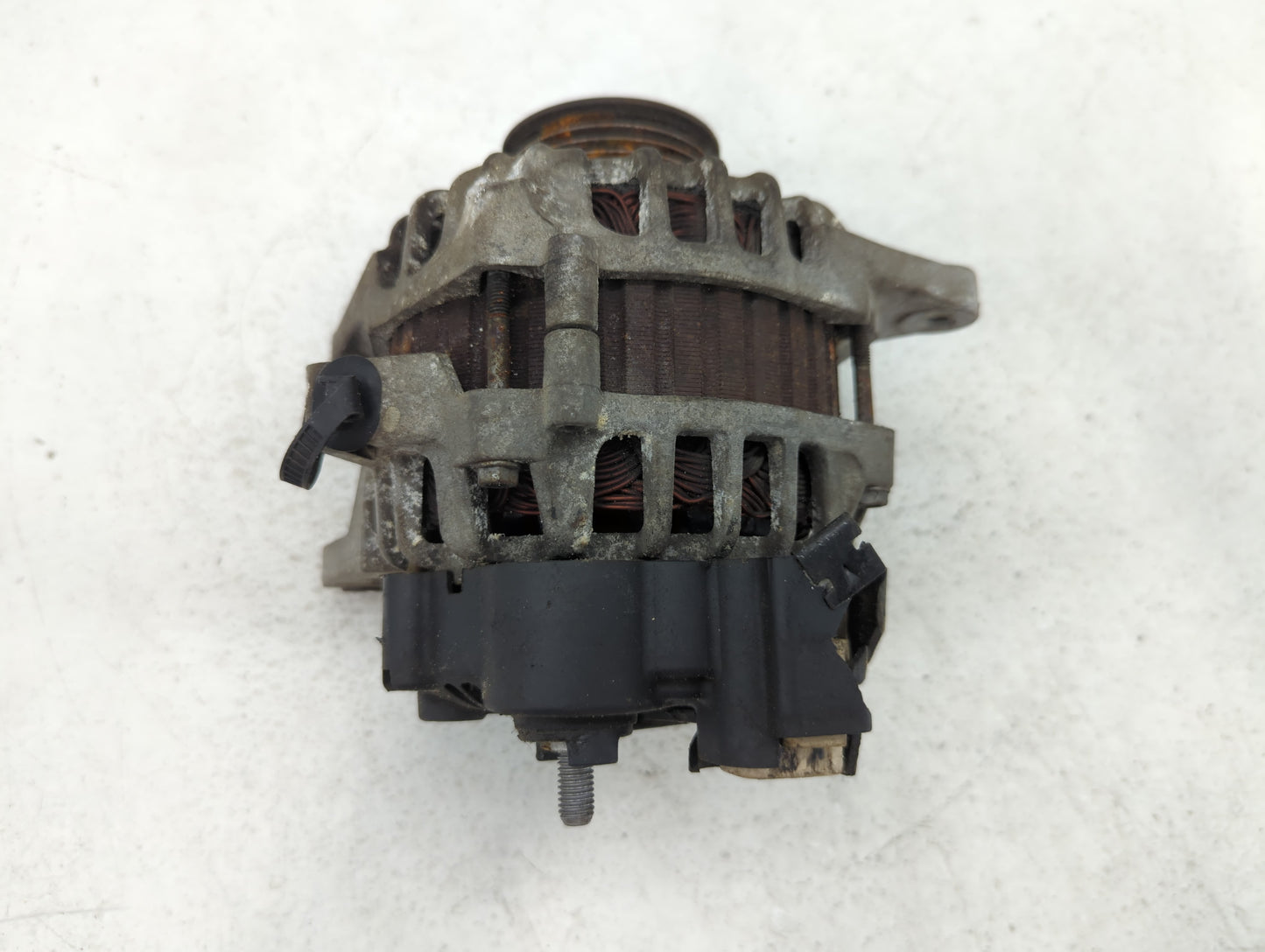 2007 Kia Rio Alternator Replacement Generator Charging Assembly Engine OEM P/N:37300-22650 Fits OEM Used Auto Parts - Oemuse