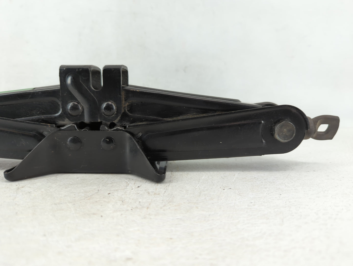 2007 Kia Rondo Spare Scissor Car Jack - Oemusedautoparts1.com