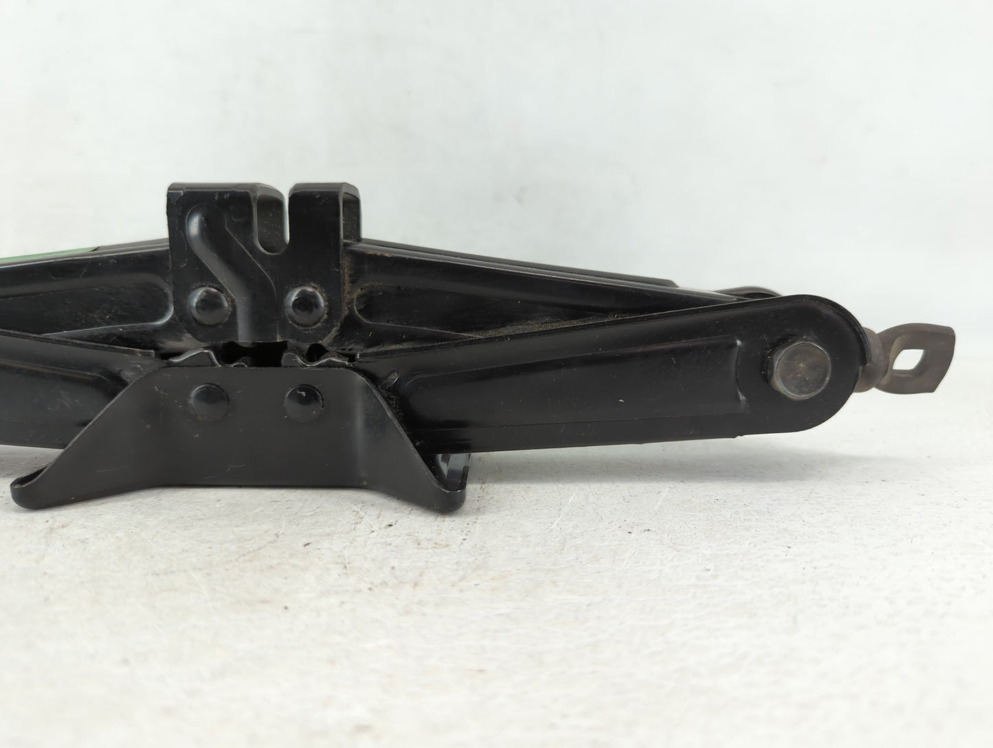2007 Kia Rondo Spare Scissor Car Jack - Oemusedautoparts1.com