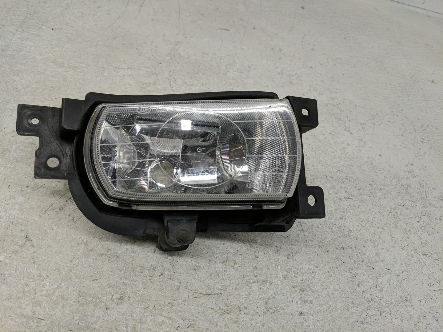 2006-2012 Kia Sedona Passenger Right Oem Front Light Lamp - Oemusedautoparts1.com