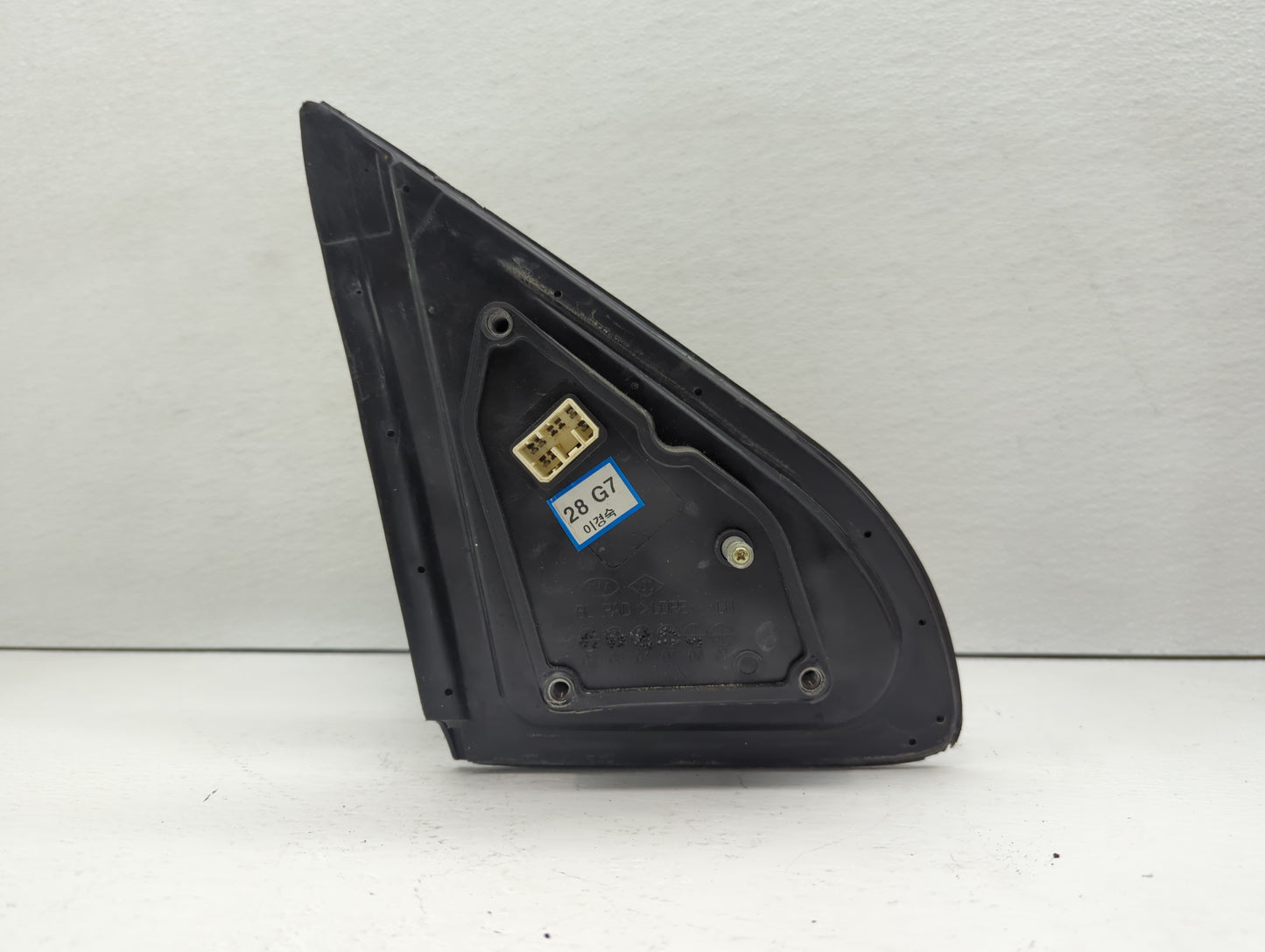 2003-2009 Kia Sorento Driver Side View Mirror - Left Door Mirror OEM Used - Oemusedautoparts1.com