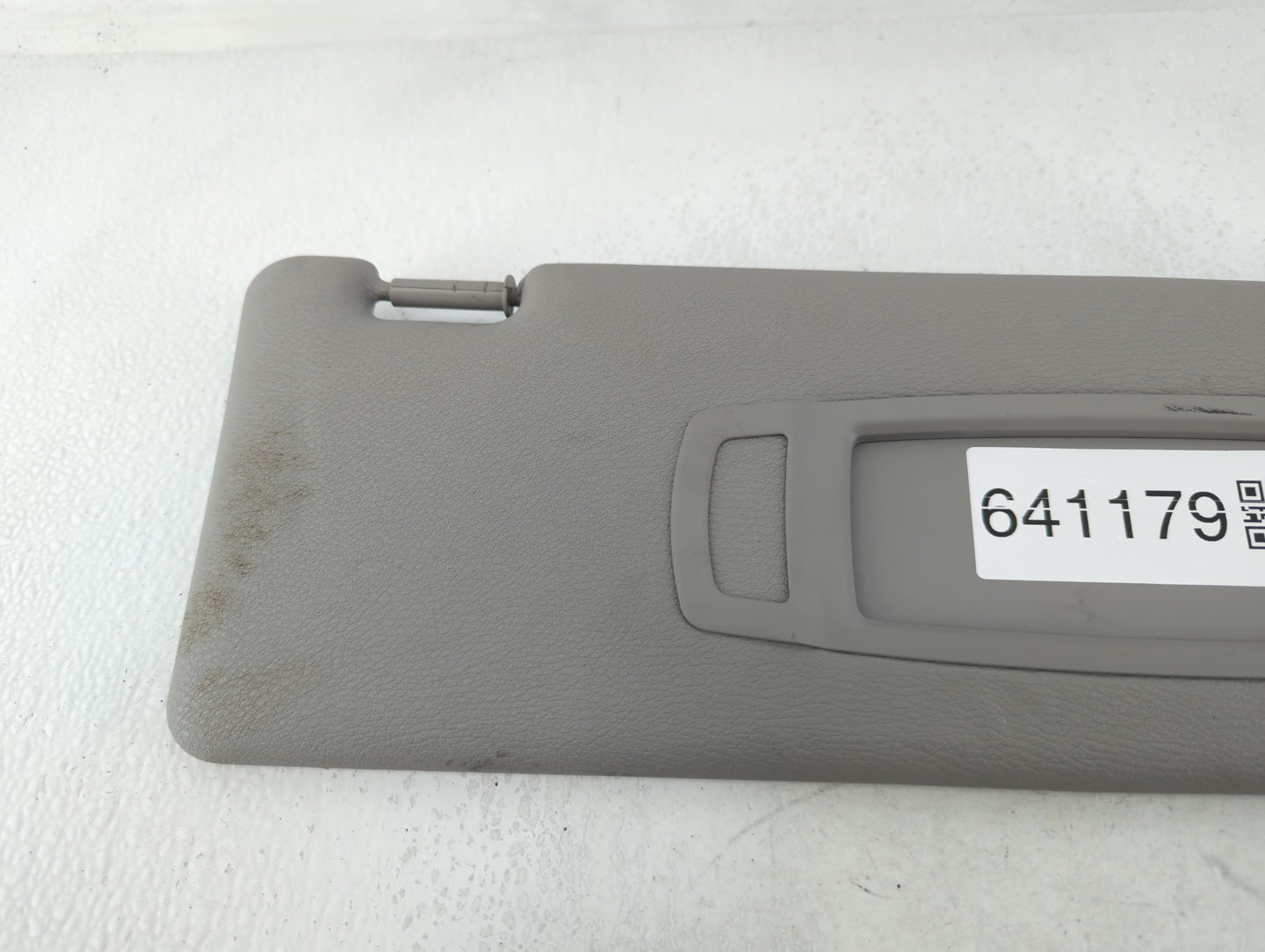 2005-2007 Kia Sorento Sun Visor Shade Replacement Passenger Right Mirror Fits Fits 2005 2006 2007 OEM Used Auto Parts - Oemu
