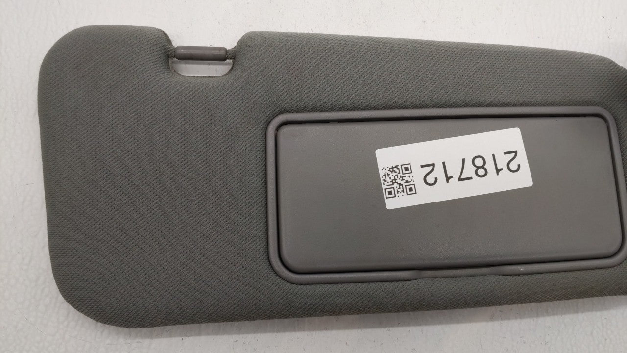 2007 Kia Sorento Sun Visor Shade Replacement Passenger Right Mirror Fits Fits 2005 2006 OEM Used Auto Parts - Oemusedautopar
